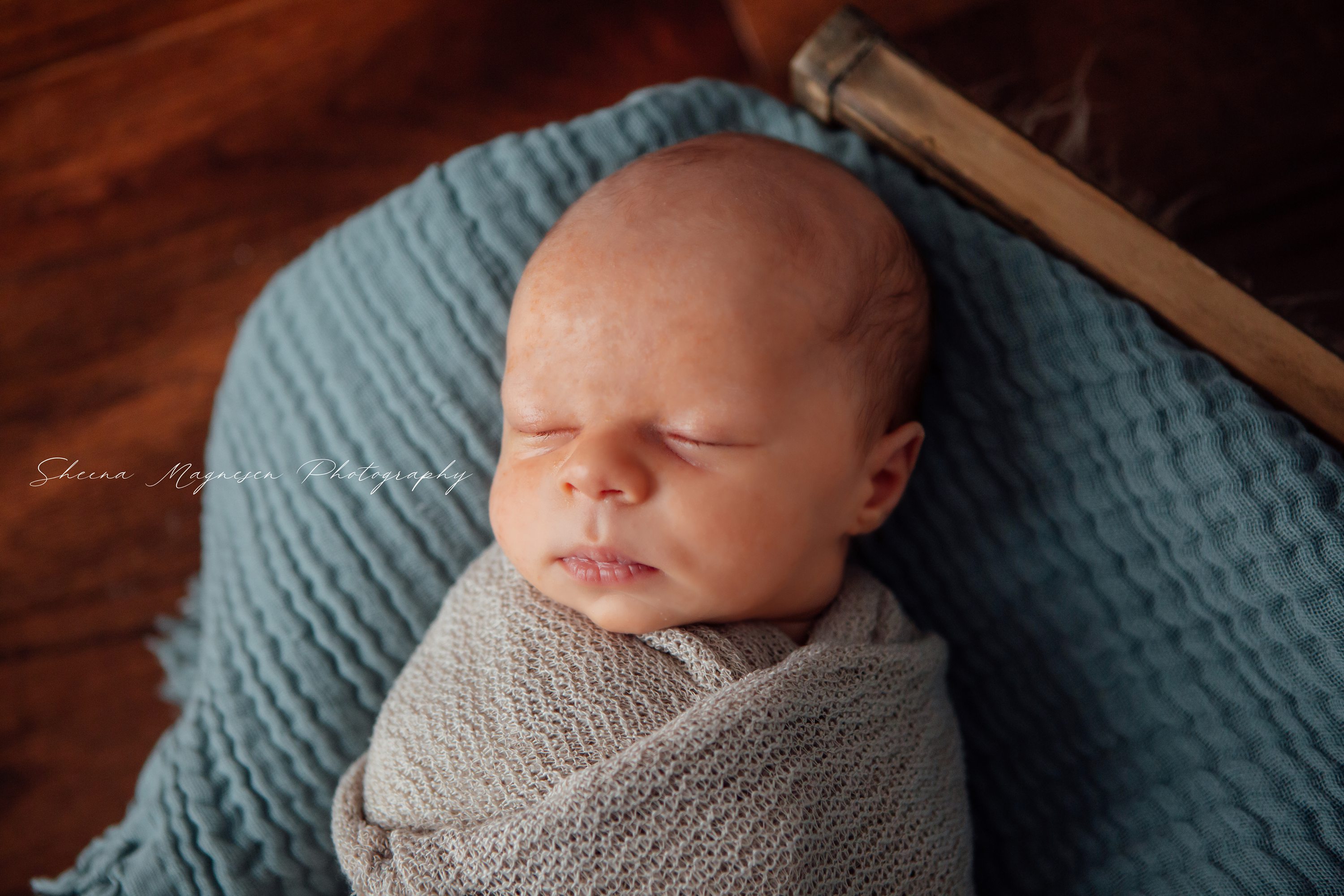 Sheena Magnesen Photography,Newborn,Lifestyle,In-Home,Session,Naperville