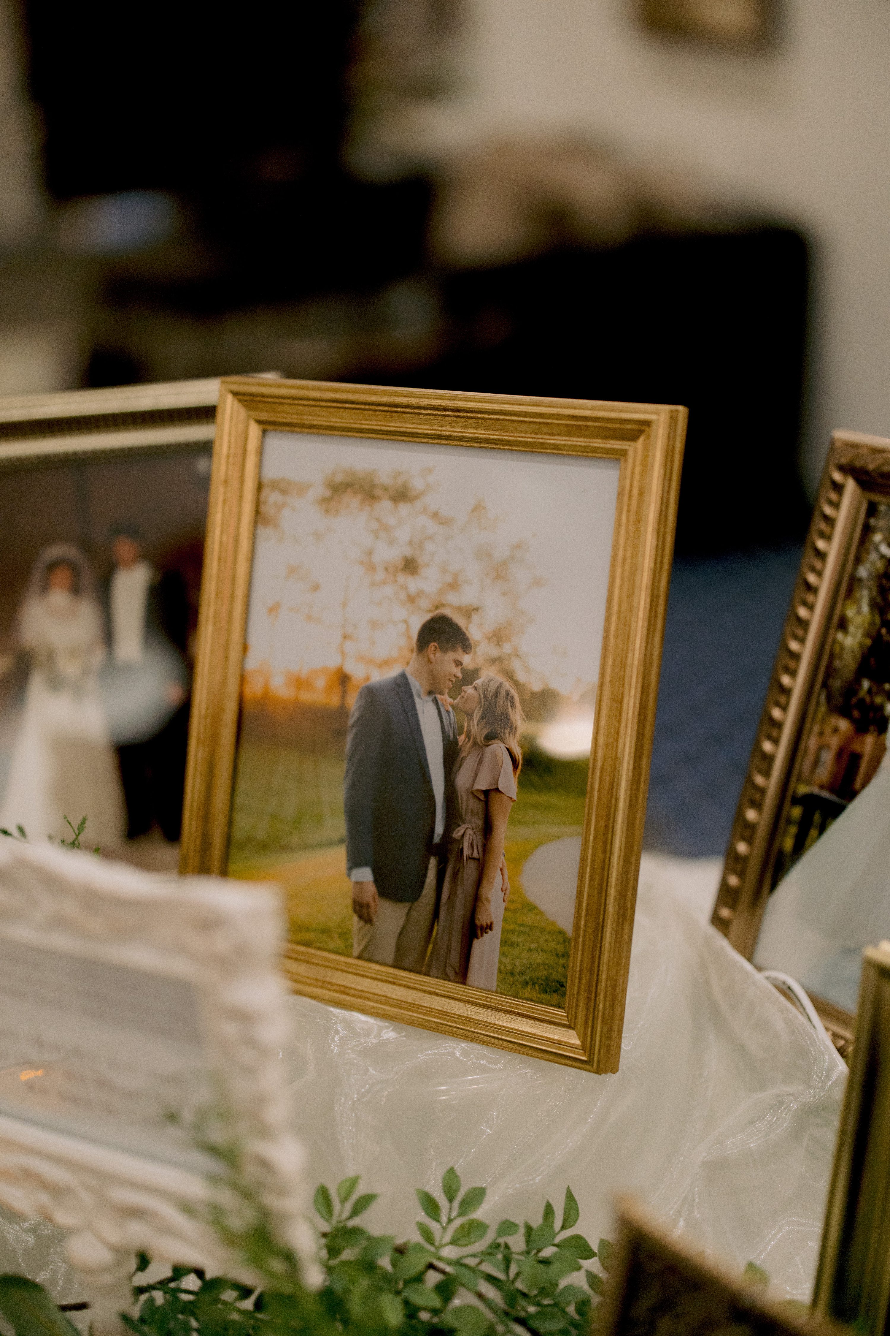 Wedding Photography Videography Iowa Andrew Ferren Photography The Tea Room