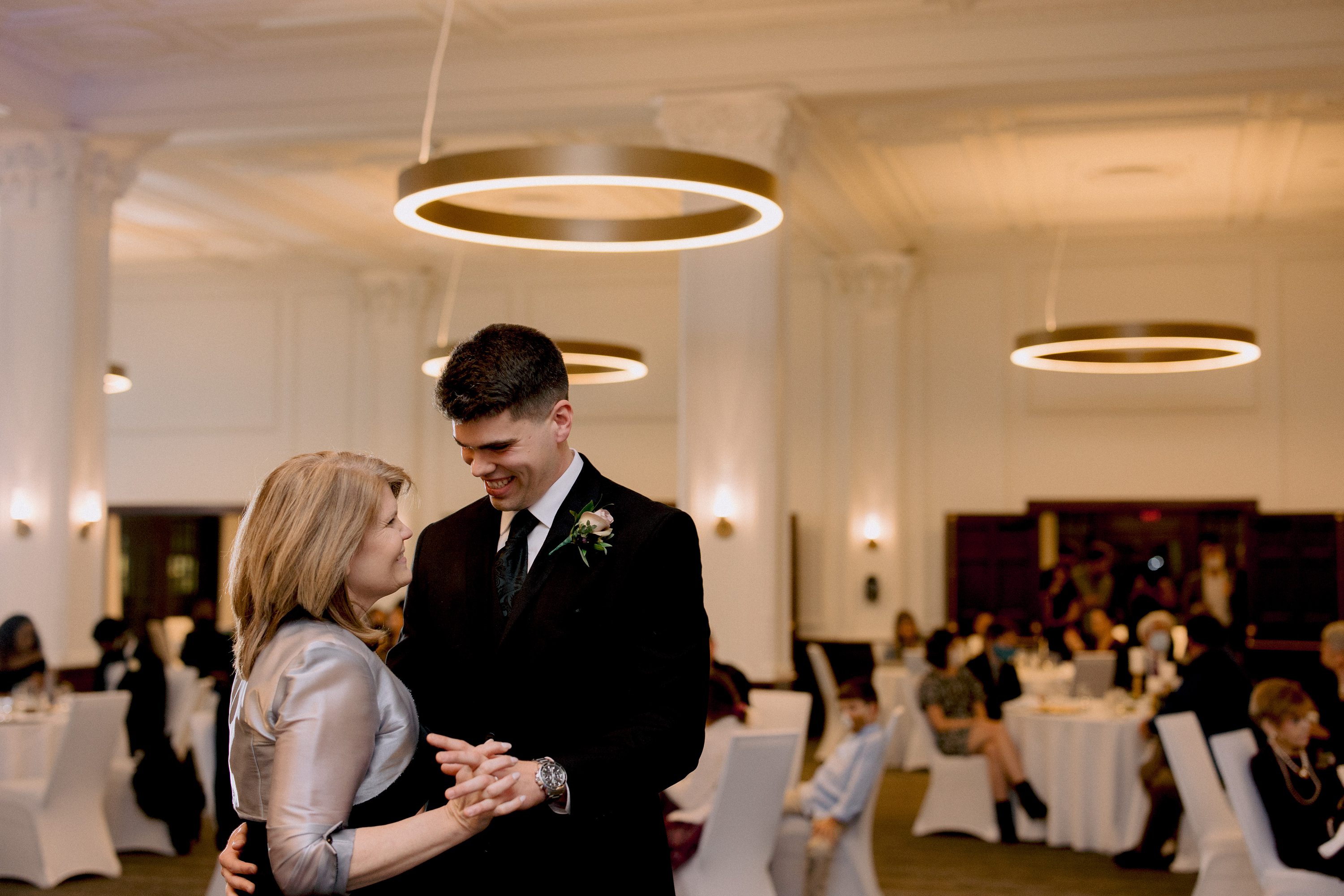 Wedding Photography Videography Iowa Andrew Ferren Photography The Tea Room