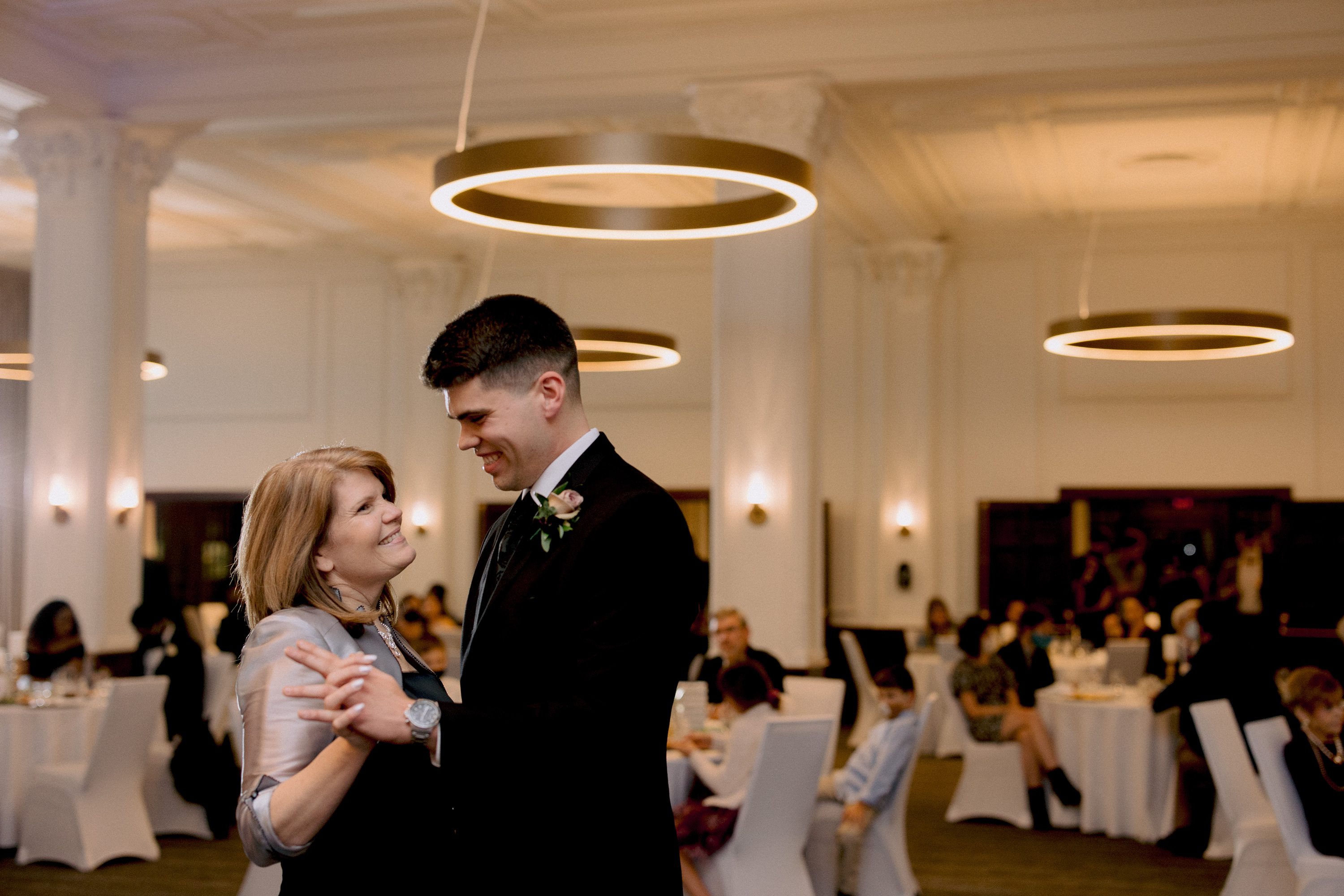 Wedding Photography Videography Iowa Andrew Ferren Photography The Tea Room