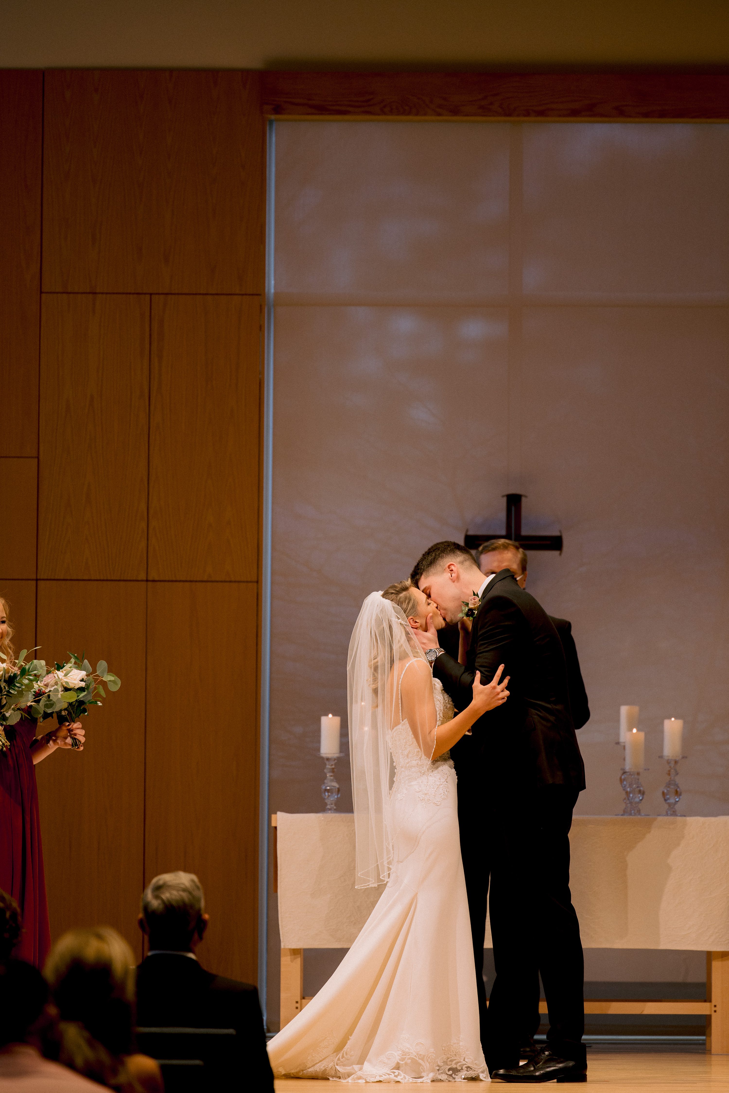 Wedding Photography Videography Iowa Andrew Ferren Photography The Tea Room