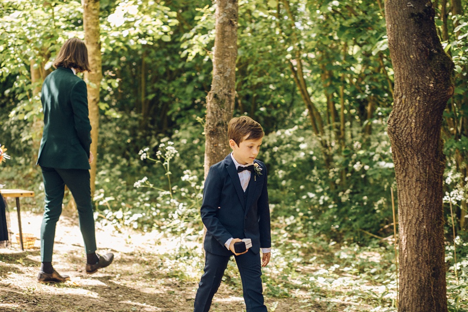 Colourful woodland wedding,Fun wedding photography
