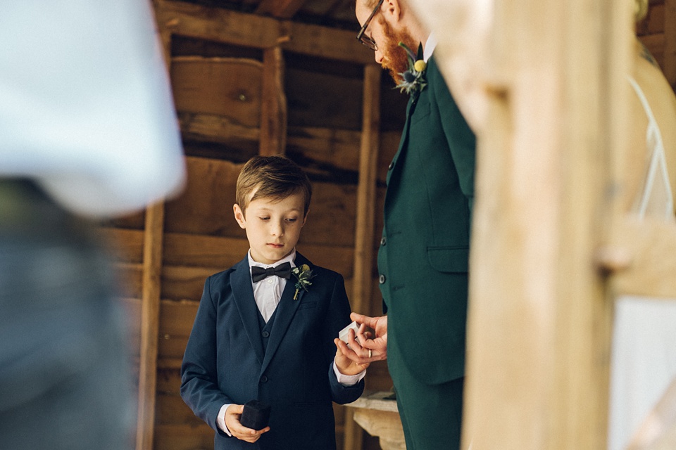 Suffolk wedding photographer,alpheton barns wedding