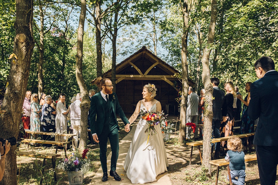 alpheton barns wedding,Colourful wedding photographer