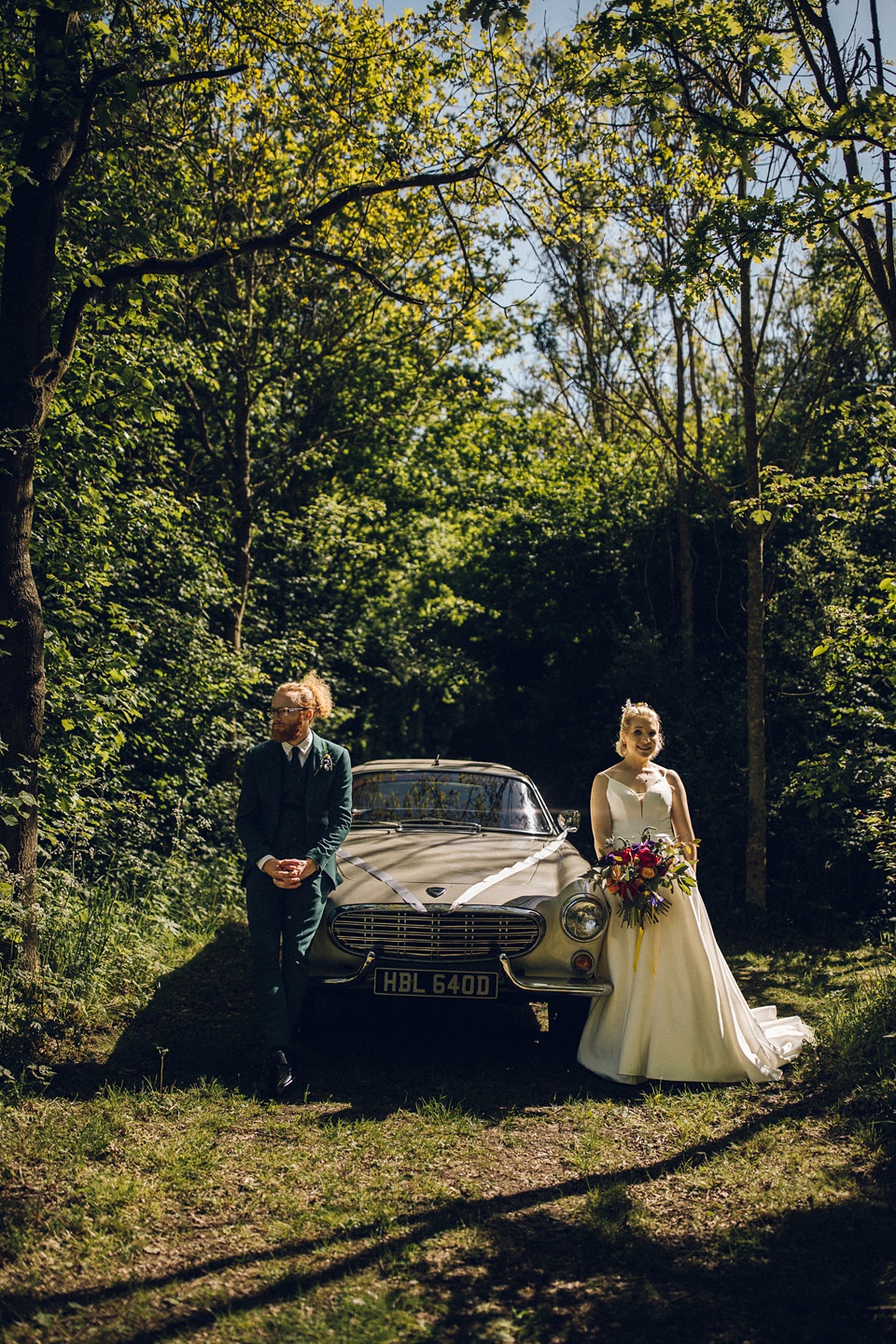 Colourful woodland wedding,Colourful wedding photographer