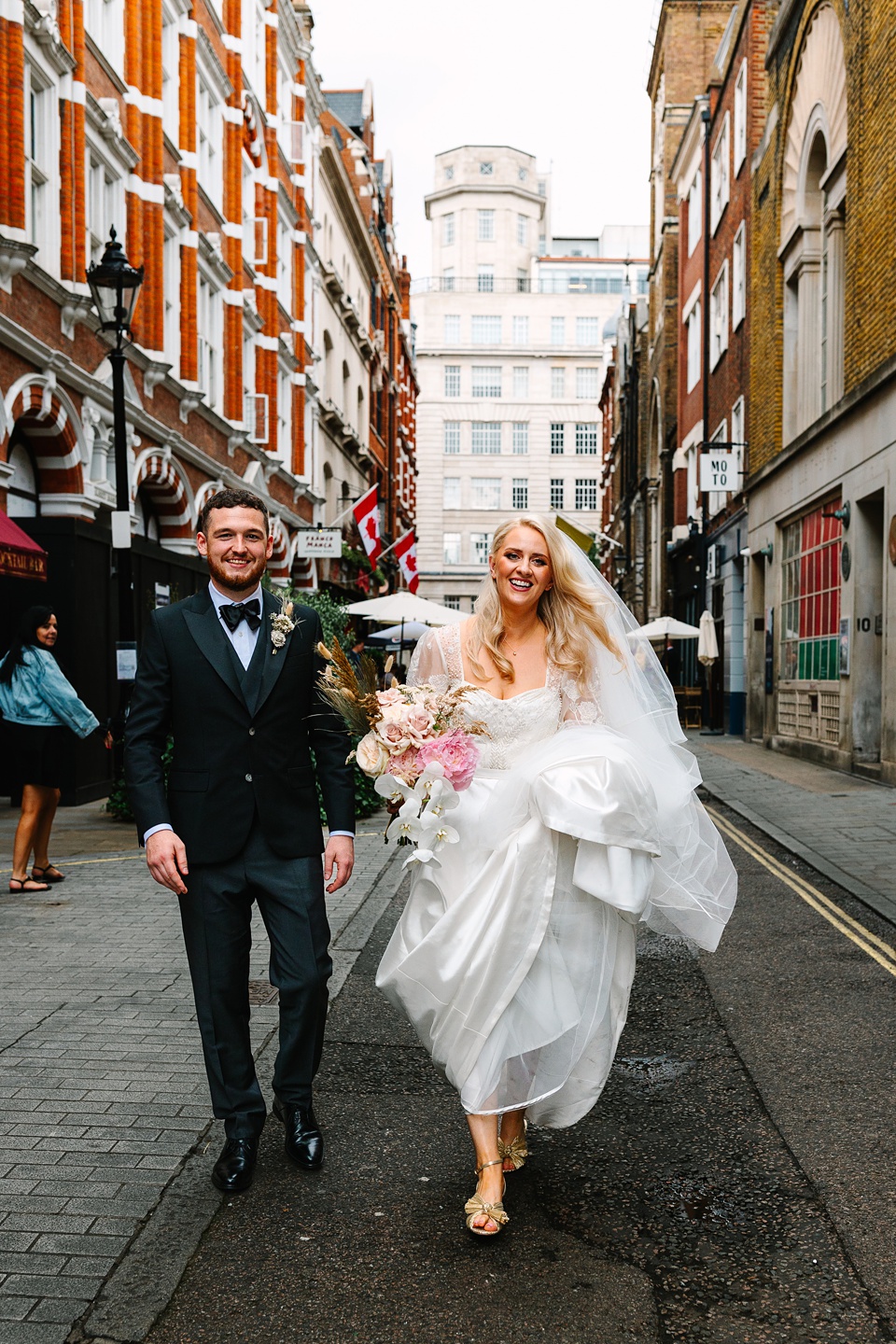 Fun Wedding Photographer,Colourful Wedding Photographer