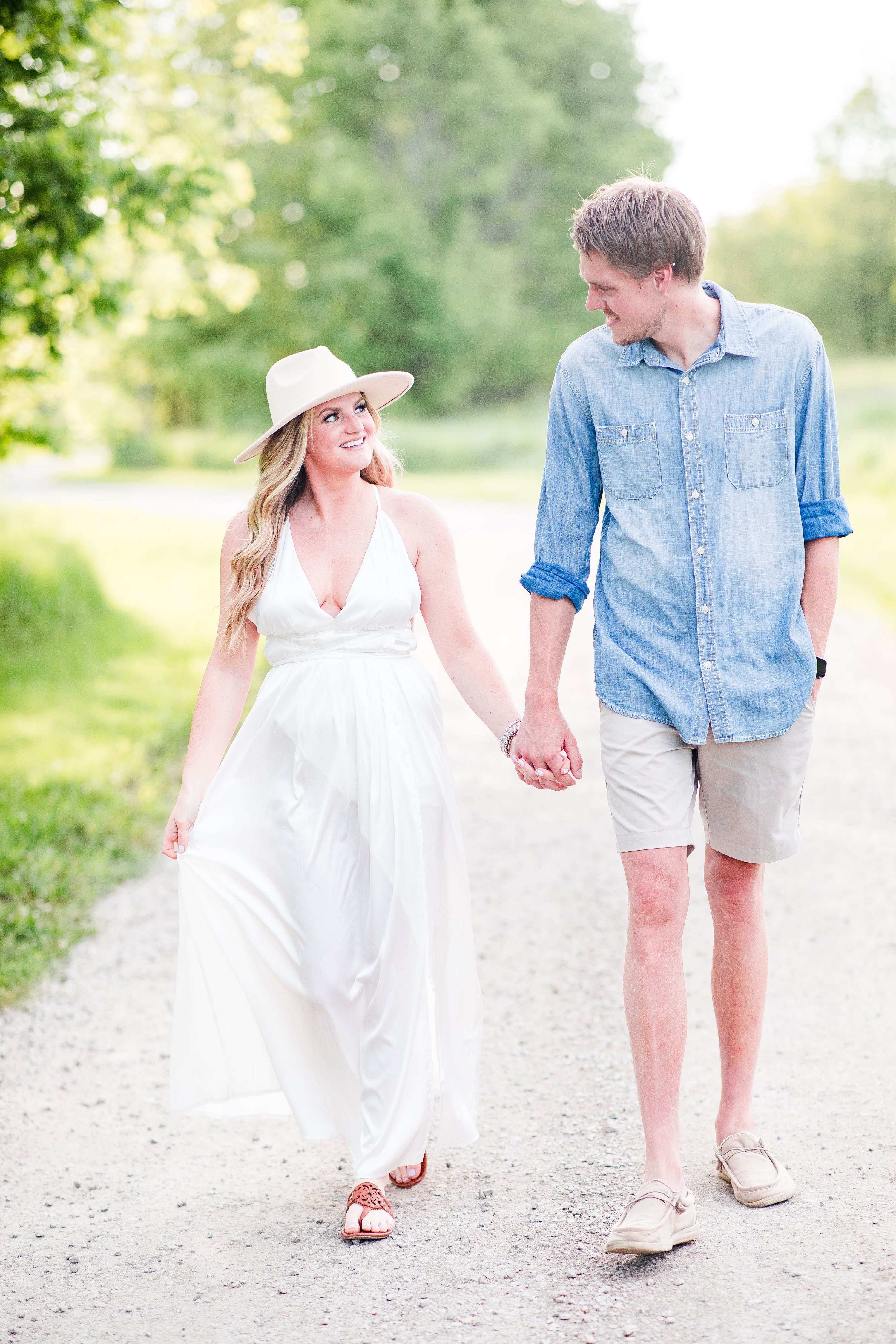 Light and Airy,Engagement photography insiration