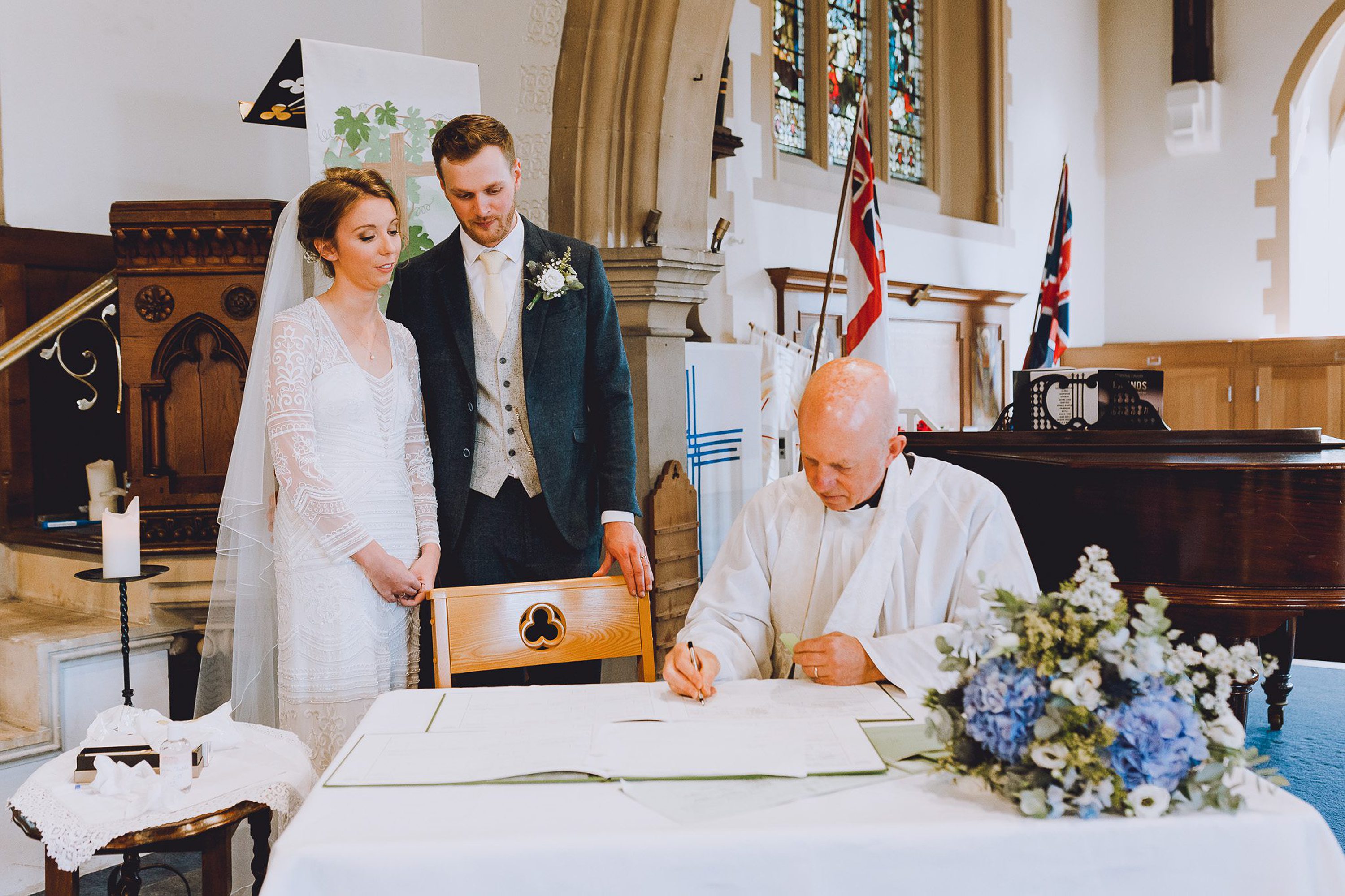  Bysshe Court Barn Photography, Hampshire Wedding Photographer