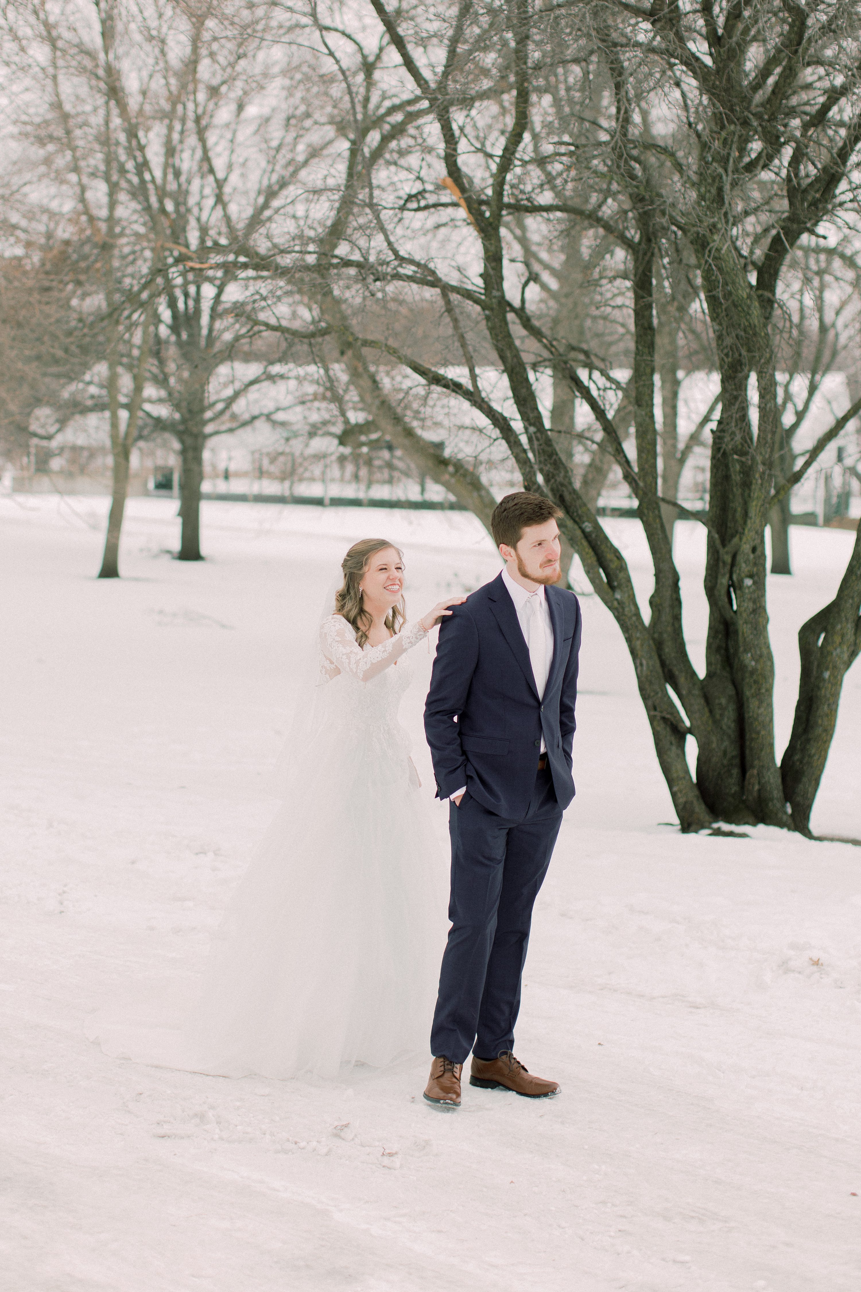 Winter bride,Winter wedding,Iowa Winter Wedding,Iowa wedding,Ames Wedding