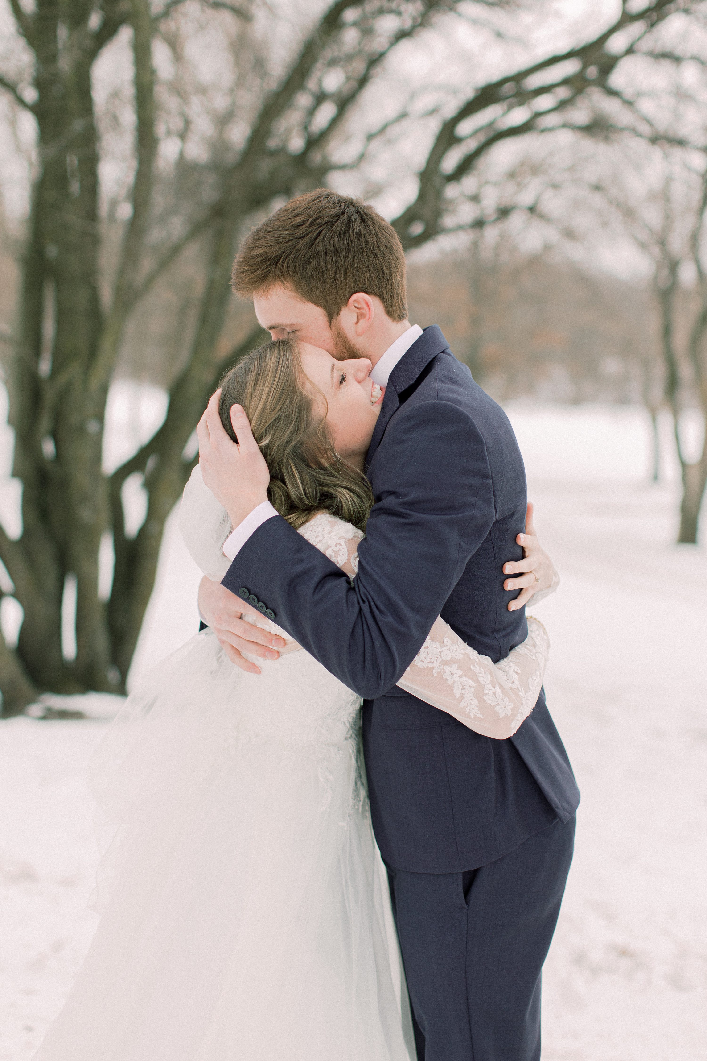 Winter bride,Winter wedding,Iowa Winter Wedding,Iowa wedding,Ames Wedding