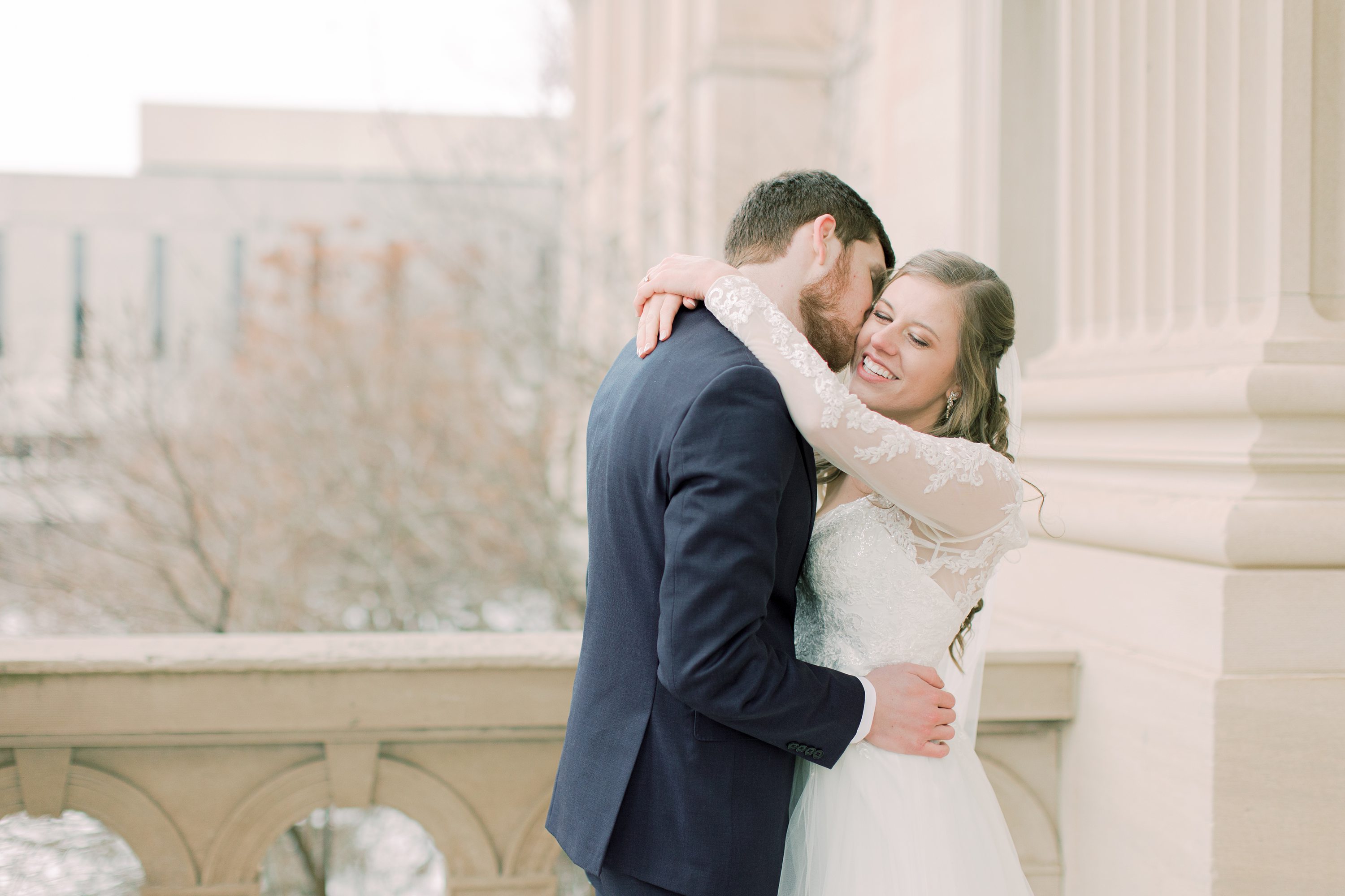 Winter bride,Winter wedding,Iowa Winter Wedding,Iowa wedding,Ames Wedding