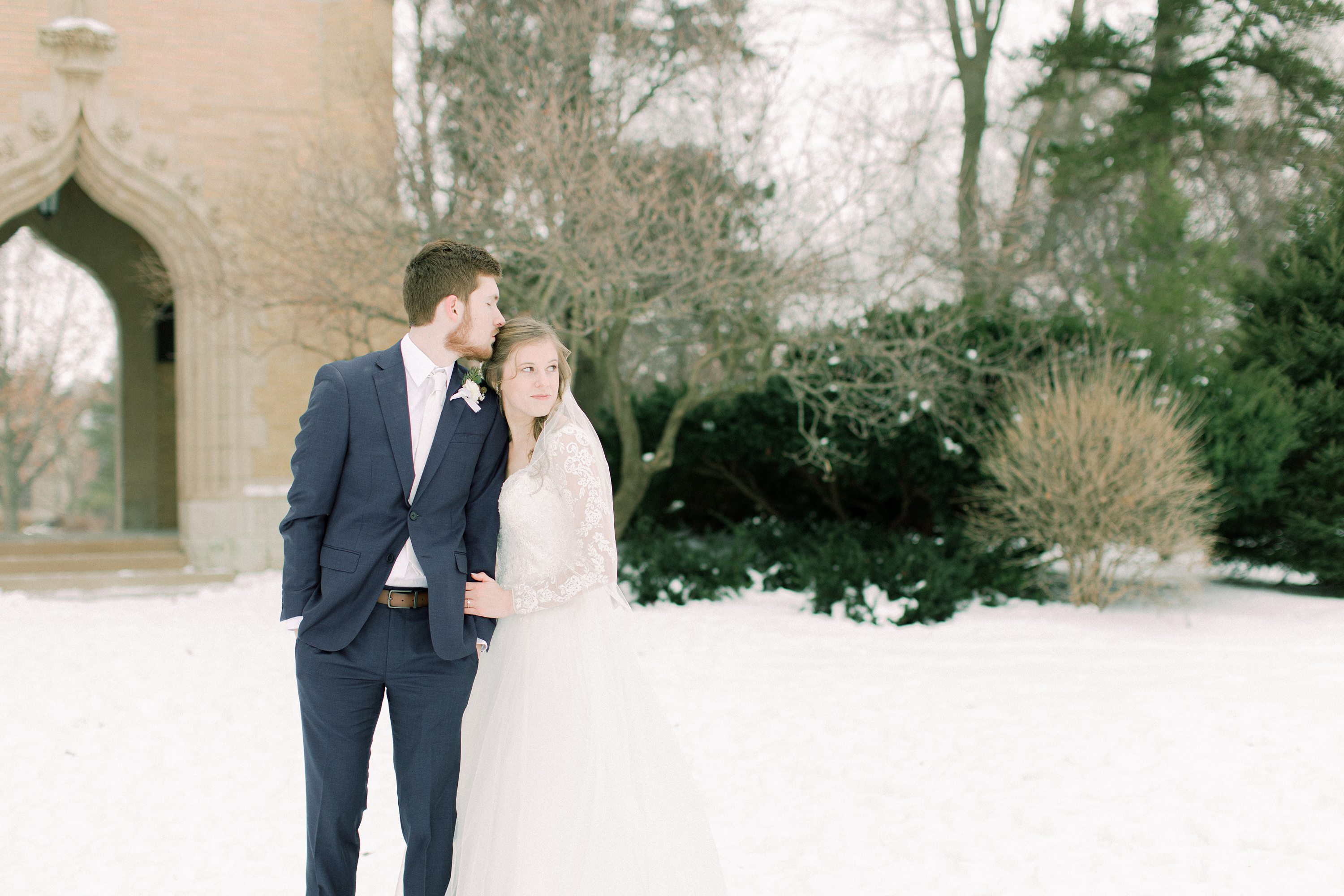 Winter bride,Winter wedding,Iowa Winter Wedding,Iowa wedding,Ames Wedding