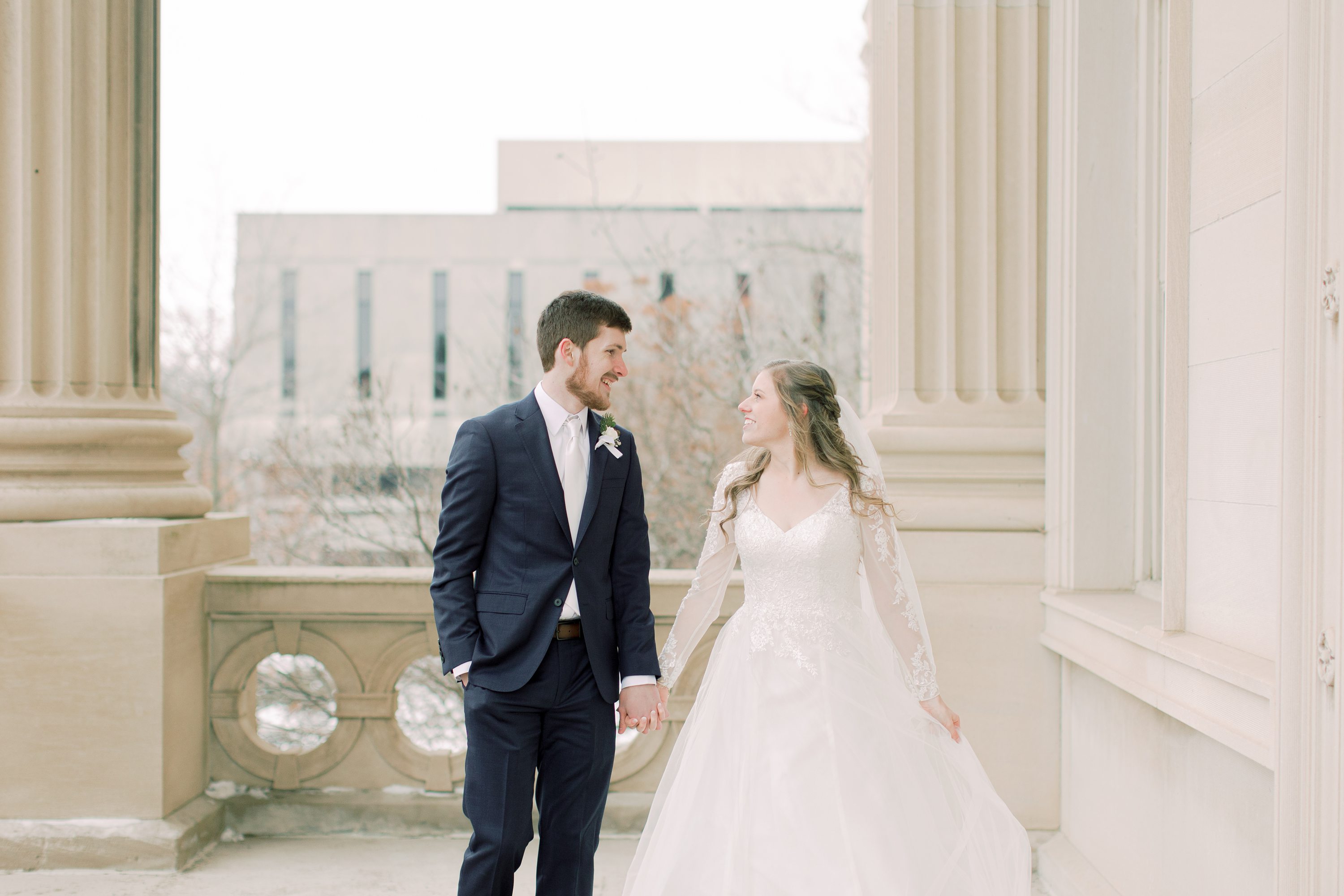 Winter bride,Winter wedding,Iowa Winter Wedding,Iowa wedding,Ames Wedding