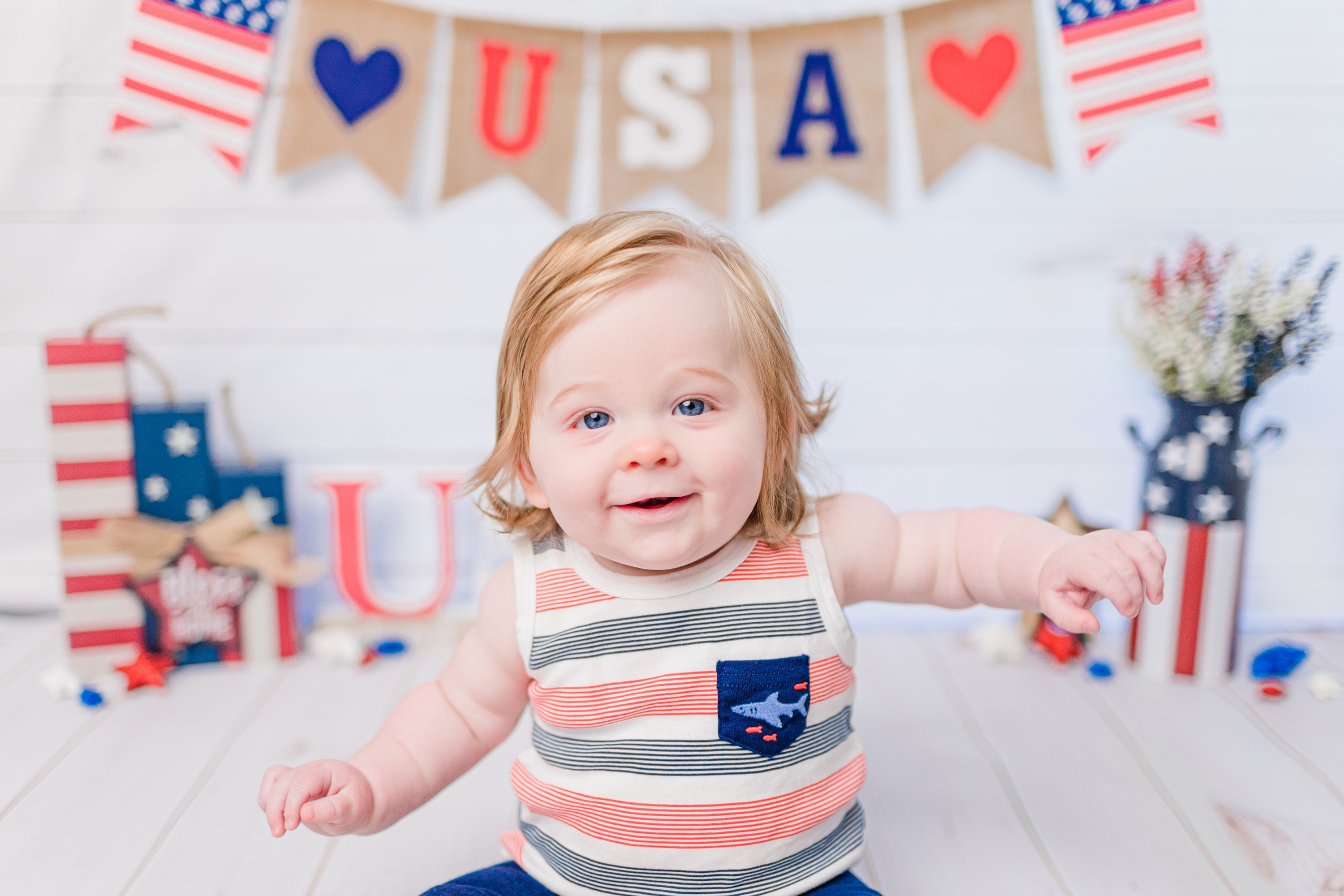 Mavericks 7-Month Milestone | Fourth of July Themed Photoshoot -  www.ultimateedgephotography.com