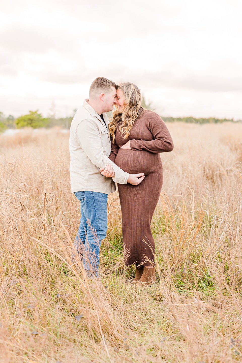 Tips on how to look beautiful for your maternity photo shoot