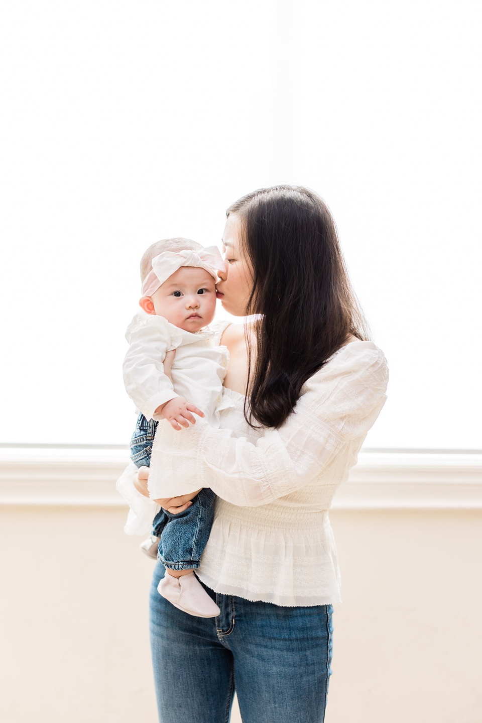 Mint Room Studios Maternity Photos: Capturing the Joy of Pregnancy