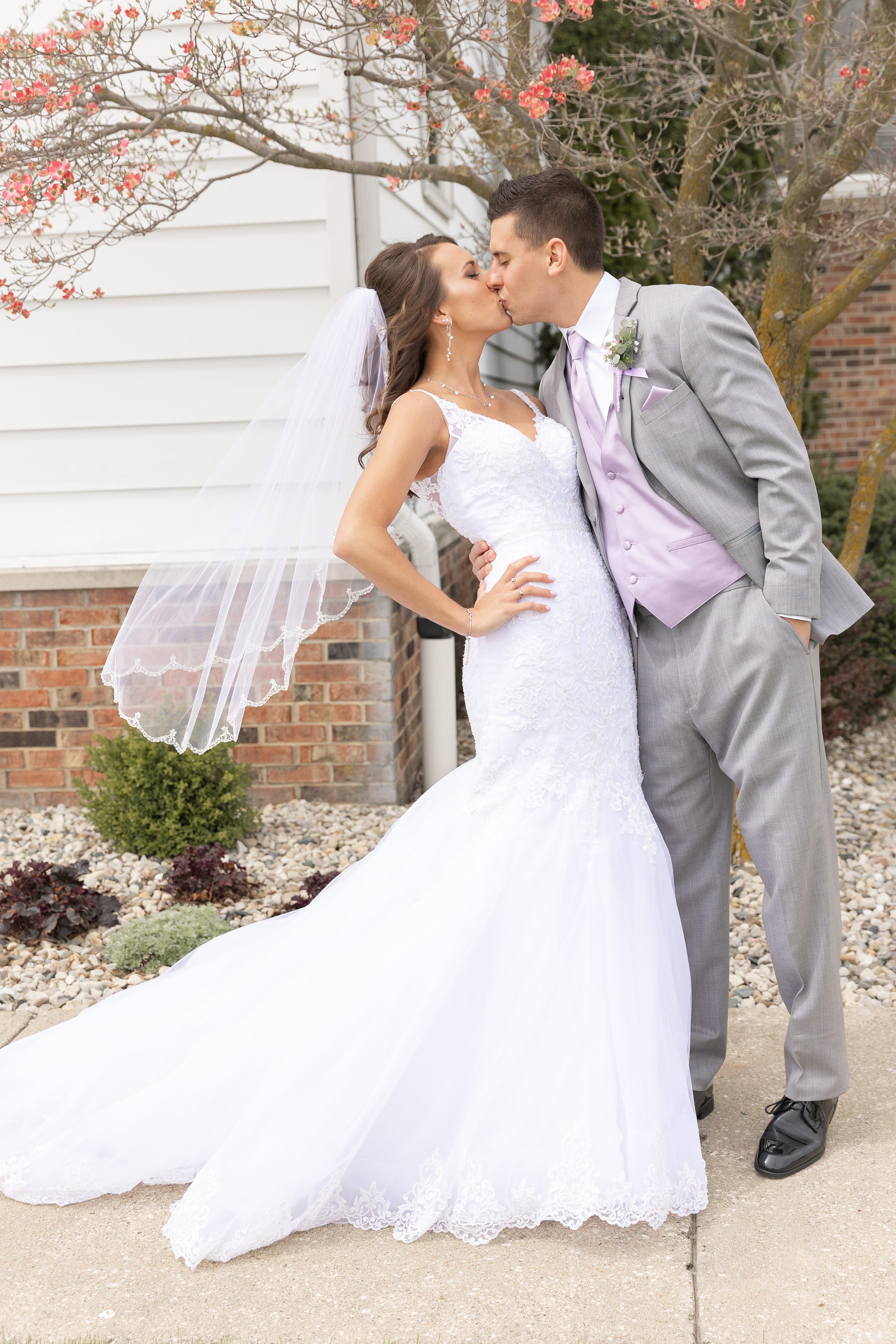 spring blossom wedding,kokomo wedding photographer