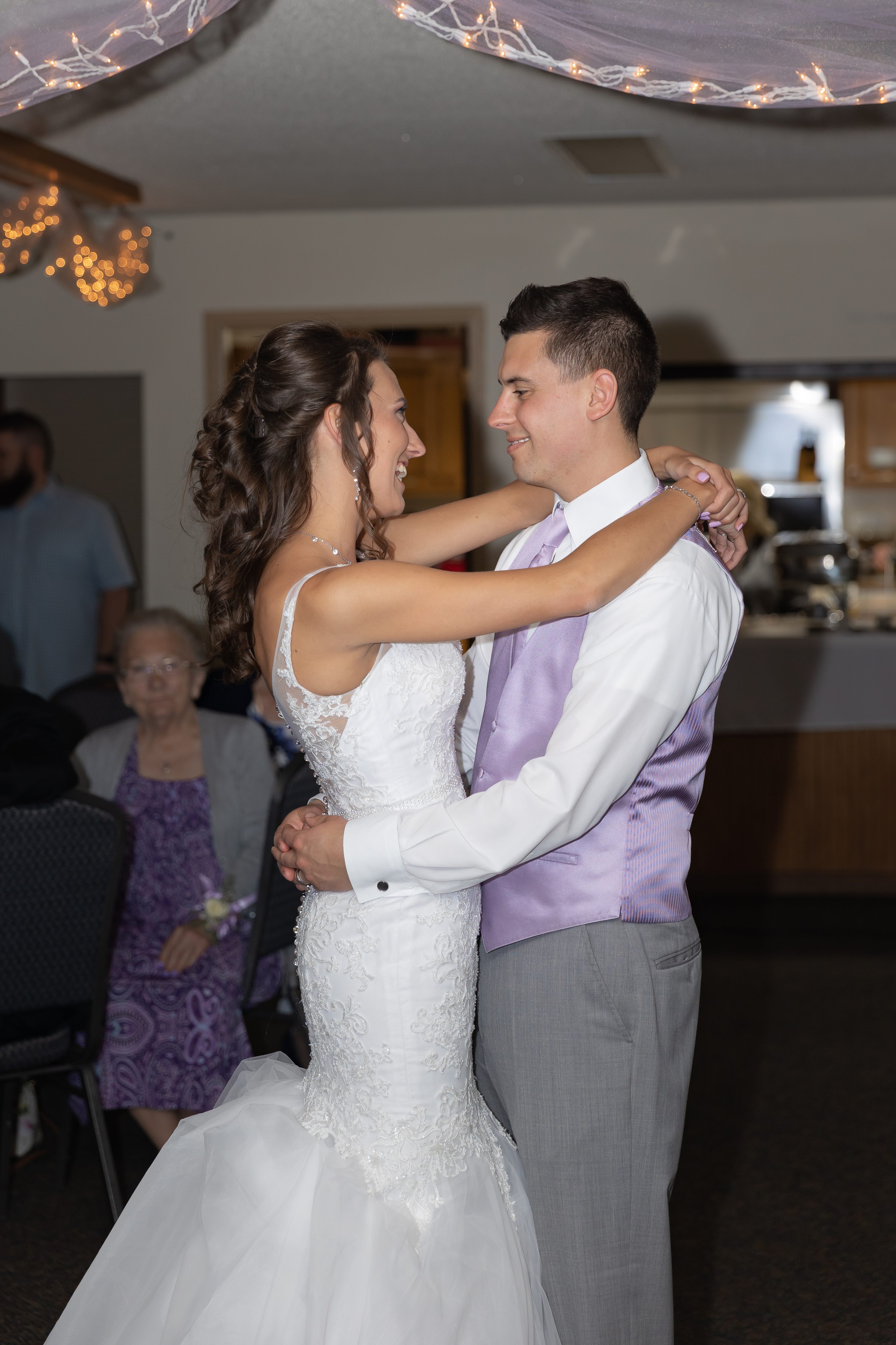 kokomo wedding photographer,spring blossom wedding