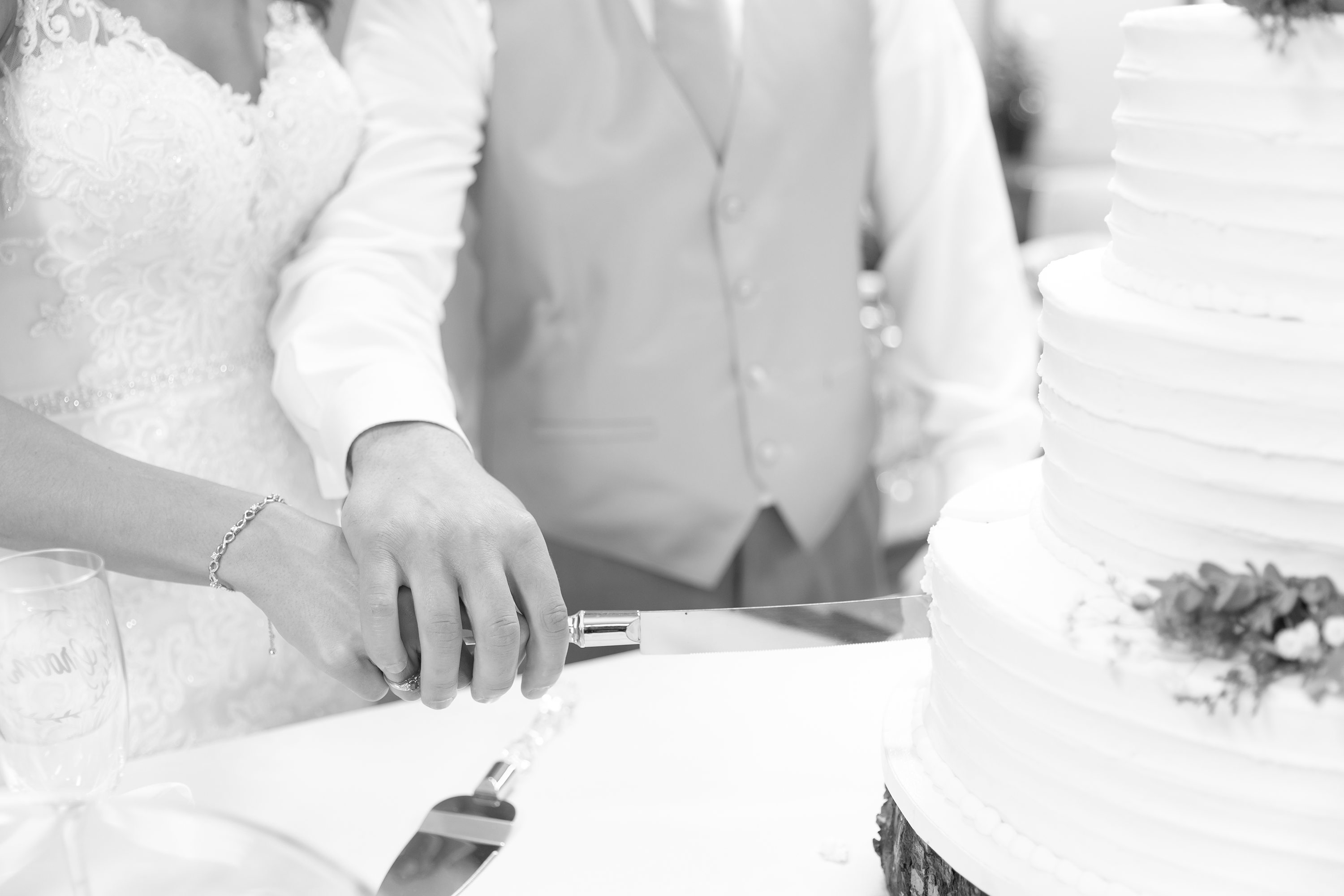 indiana wedding photographer,howard-miami mennonite church