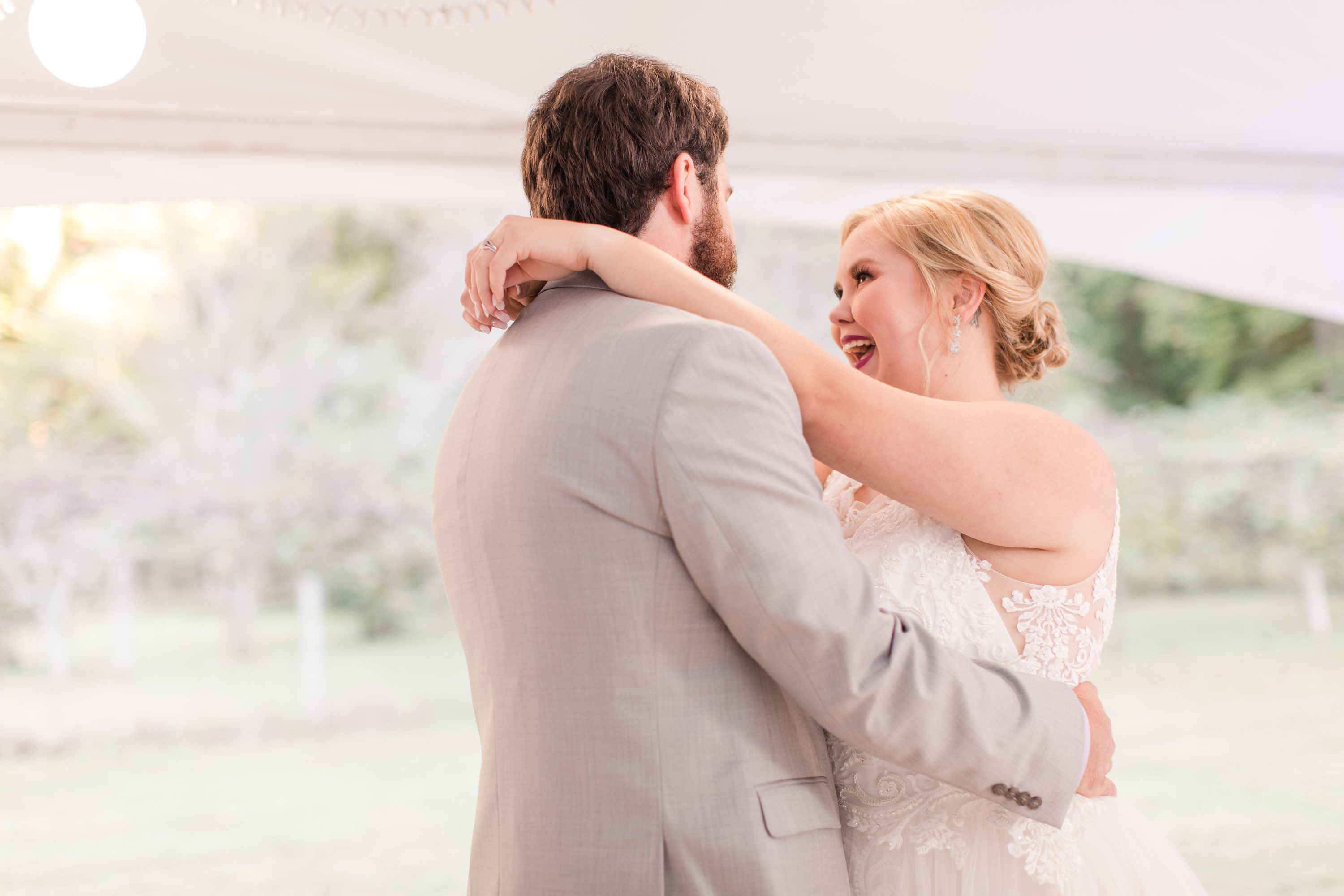 Purple bridemaids dresses,Pink and white bridal bouquet