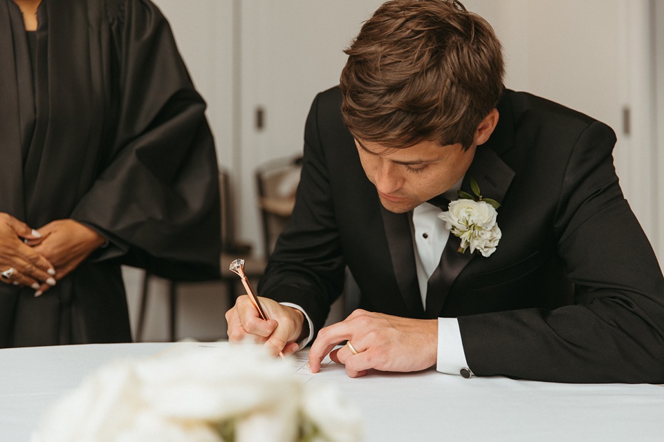 New Orleans Wedding,Romantic floral arrangements by Leaf and Petal