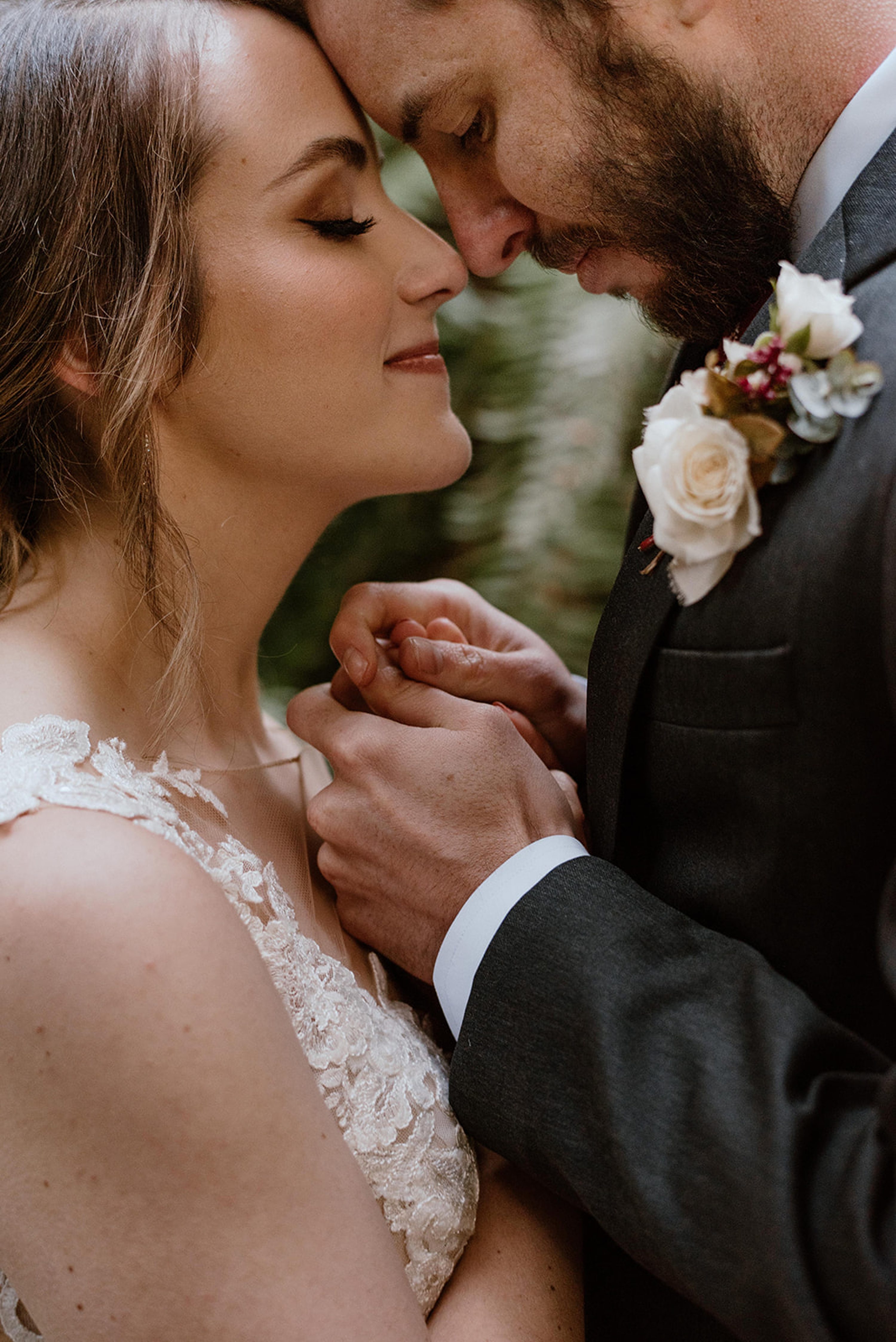 pnw elopement photographer