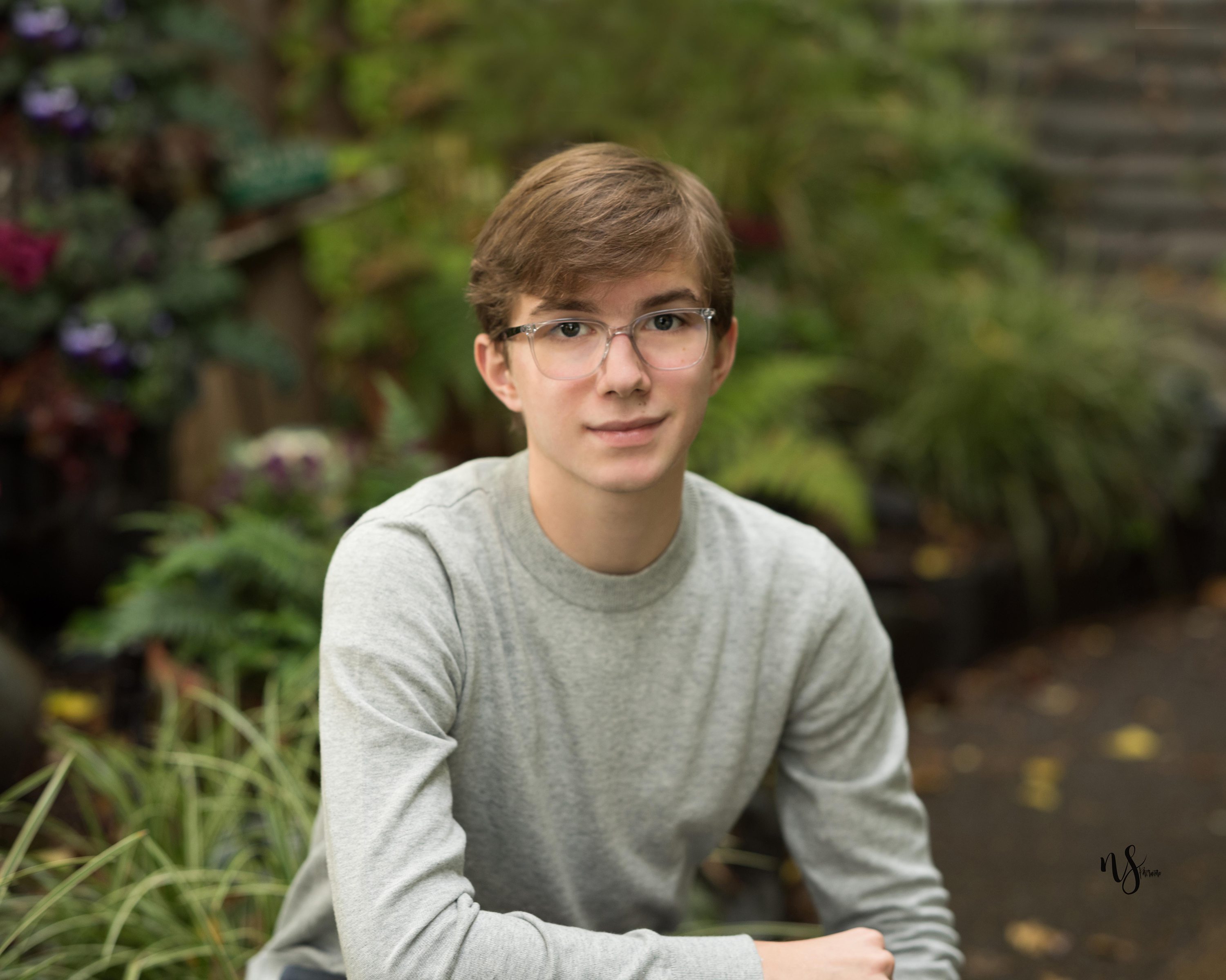 West Linn Senor Pic,Lake Oswego Senior Photography,Portland High School senior pic's,Oregon Portraits,Outdoor photography,Class of 2022,West Linn Photo's Lake Oswego Photo's,Lake Oswego