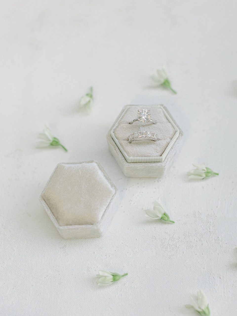 Green and white wedding,sagaponack