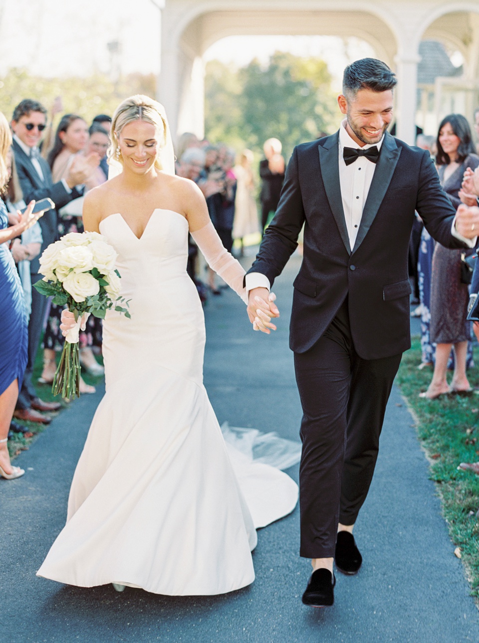 mismatching bridesmaids,Wolffer Estate