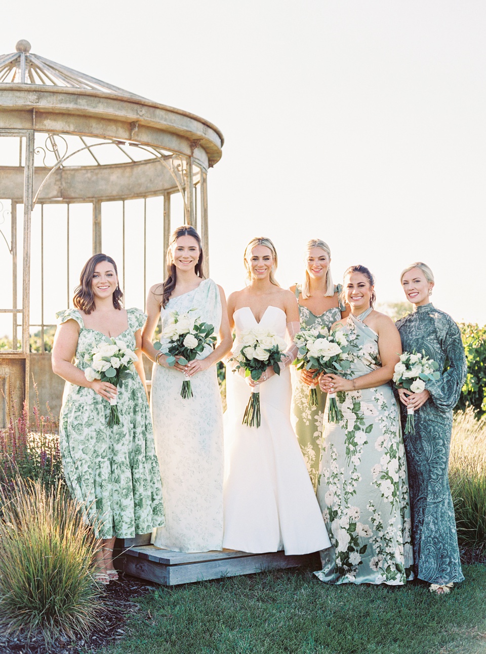 Wolffer Estate,bride wearing gloves