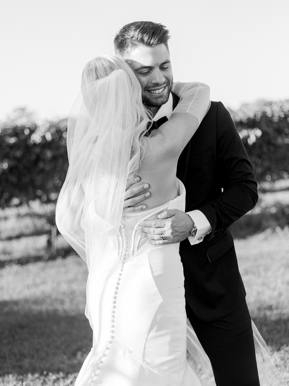 bride wearing gloves,VIneyard