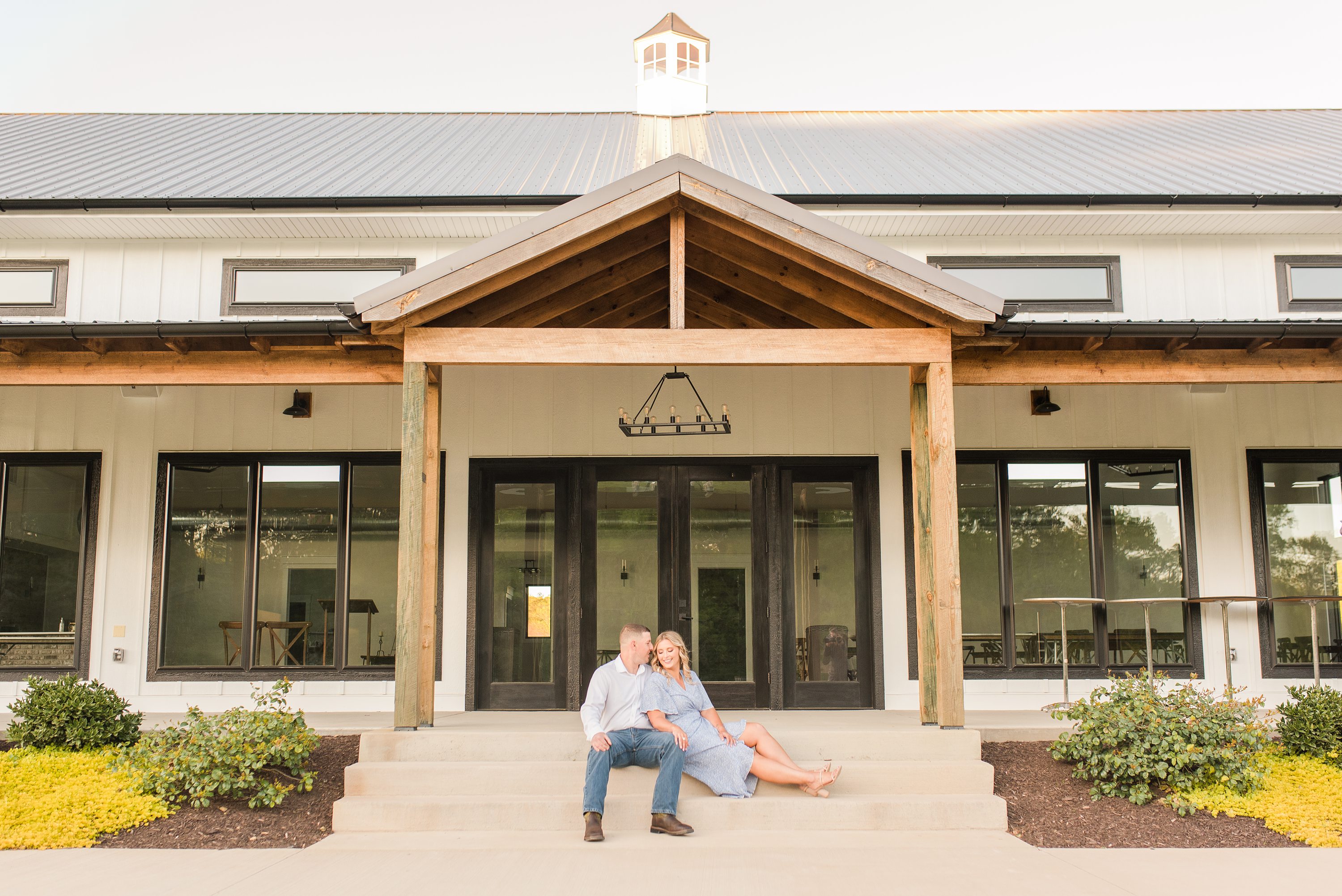 Wedding Venues in Oakdale, CA - 114 Venues | Pricing | Availability, image size:3000x2003