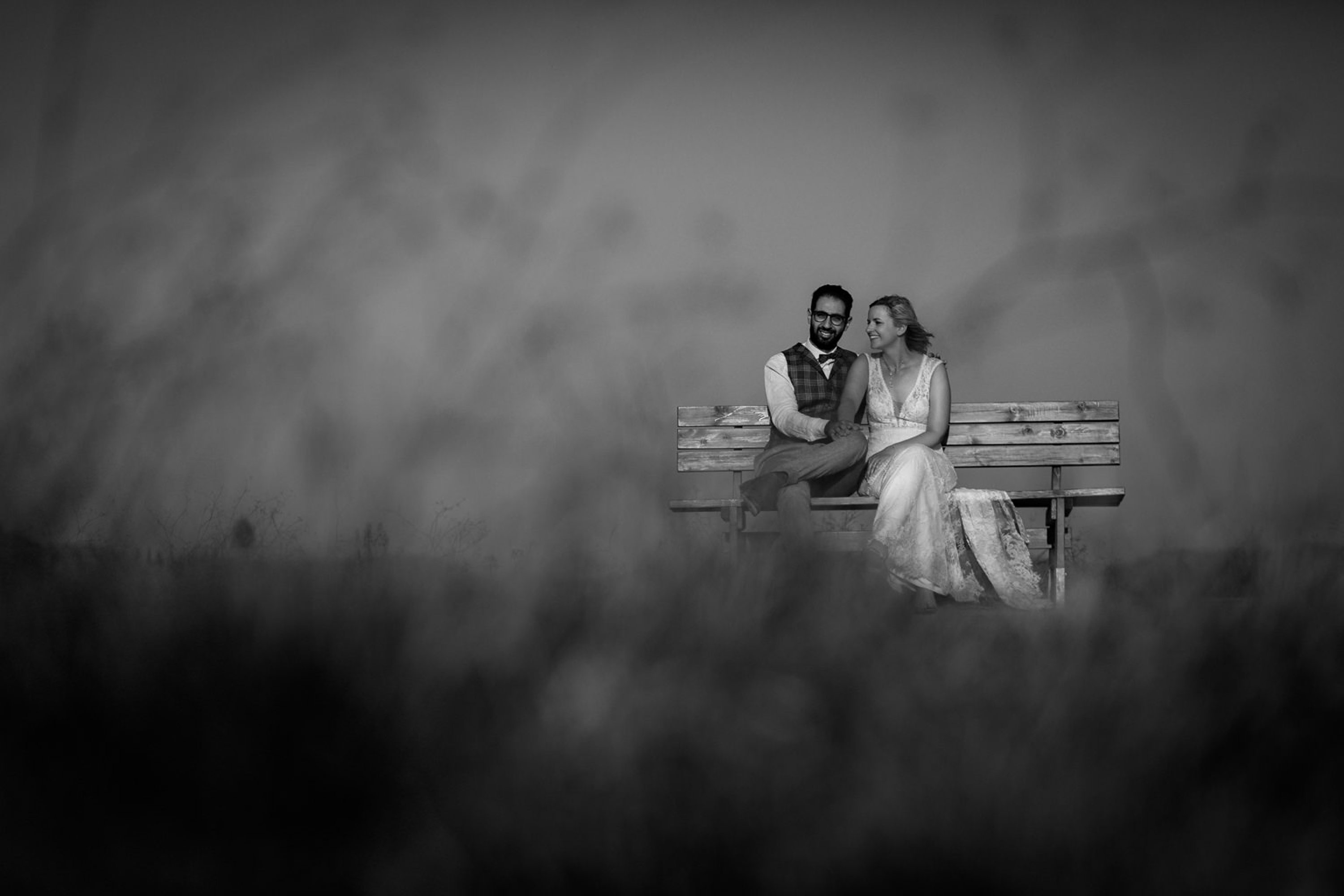 Wedding couple photos in the Tuscan countryside,Photoshoot for couples in the Tuscan countryside