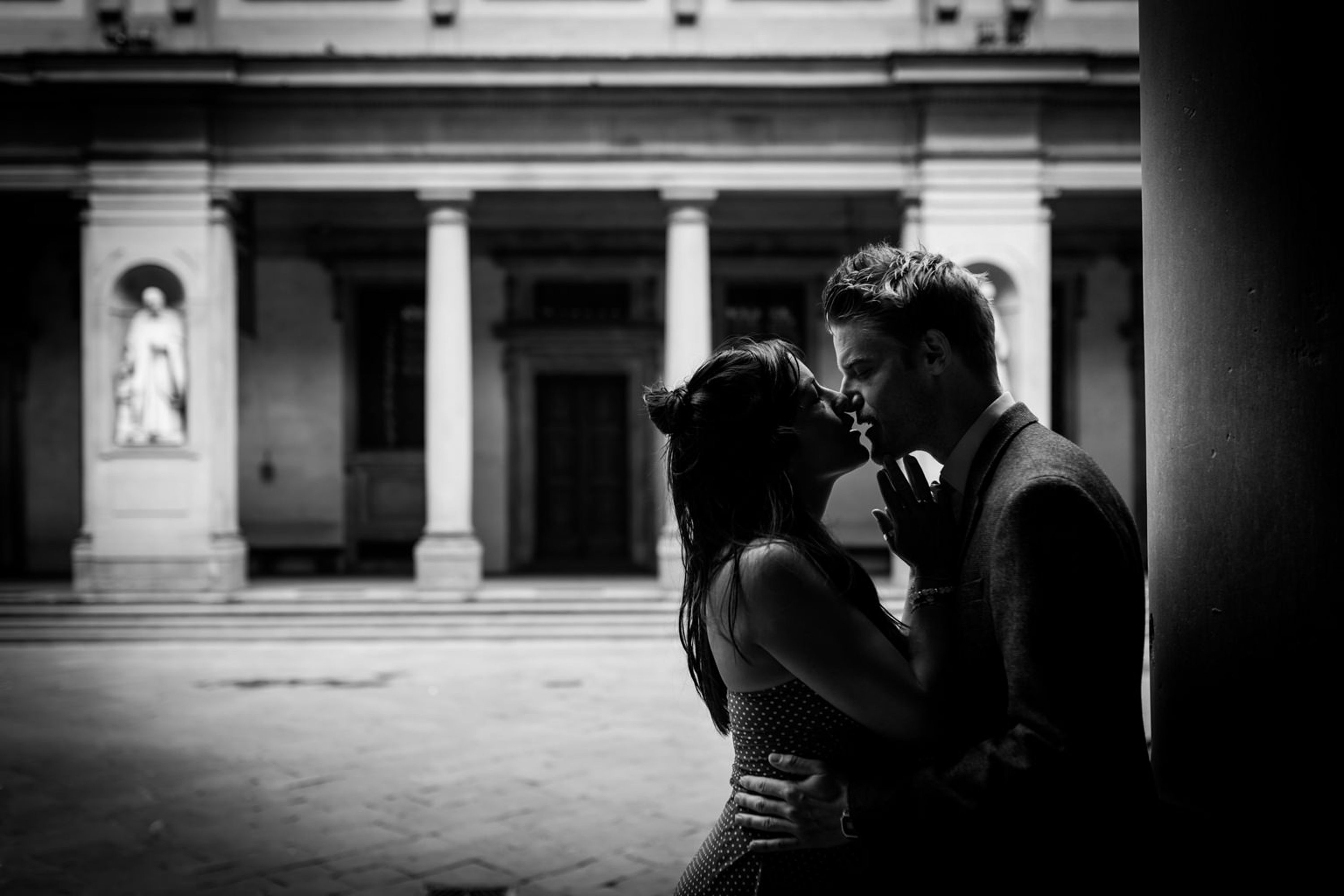 Outdoor maternity photoshoot in Florence,Pregnancy photos in the historic center of Florence