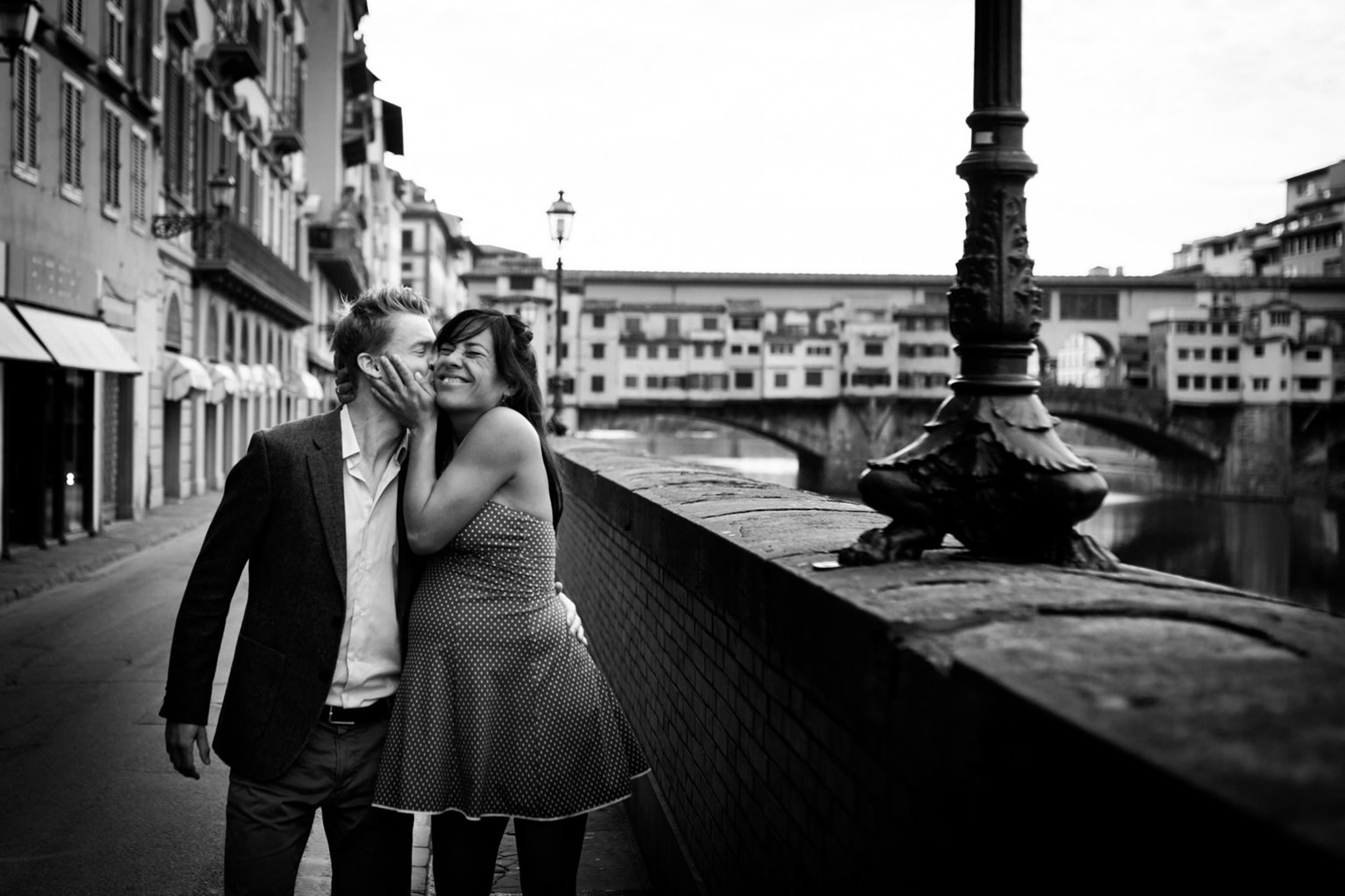 Outdoor maternity photoshoot in Florence,Pregnancy photos in the historic center of Florence