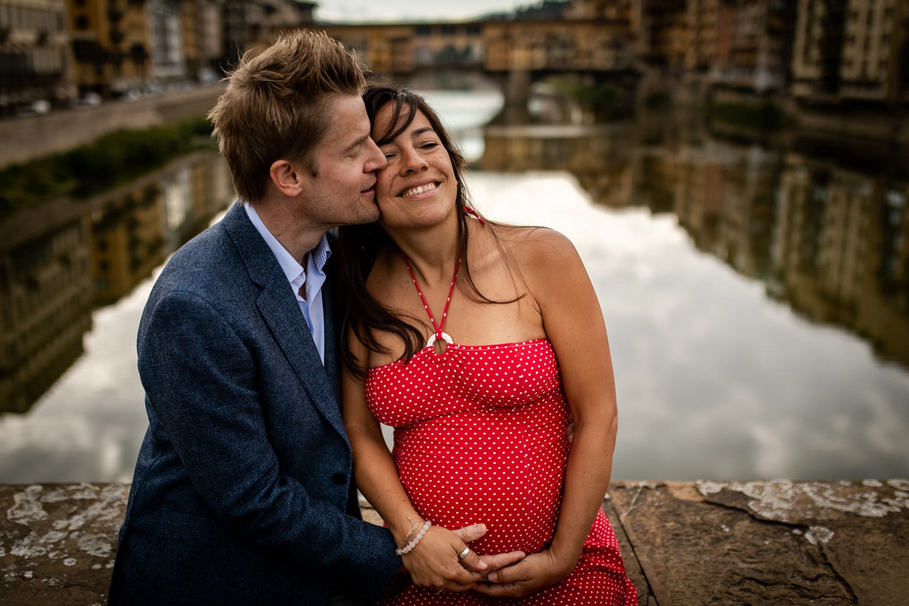 Outdoor maternity photoshoot in Florence,Pregnancy photos in the historic center of Florence