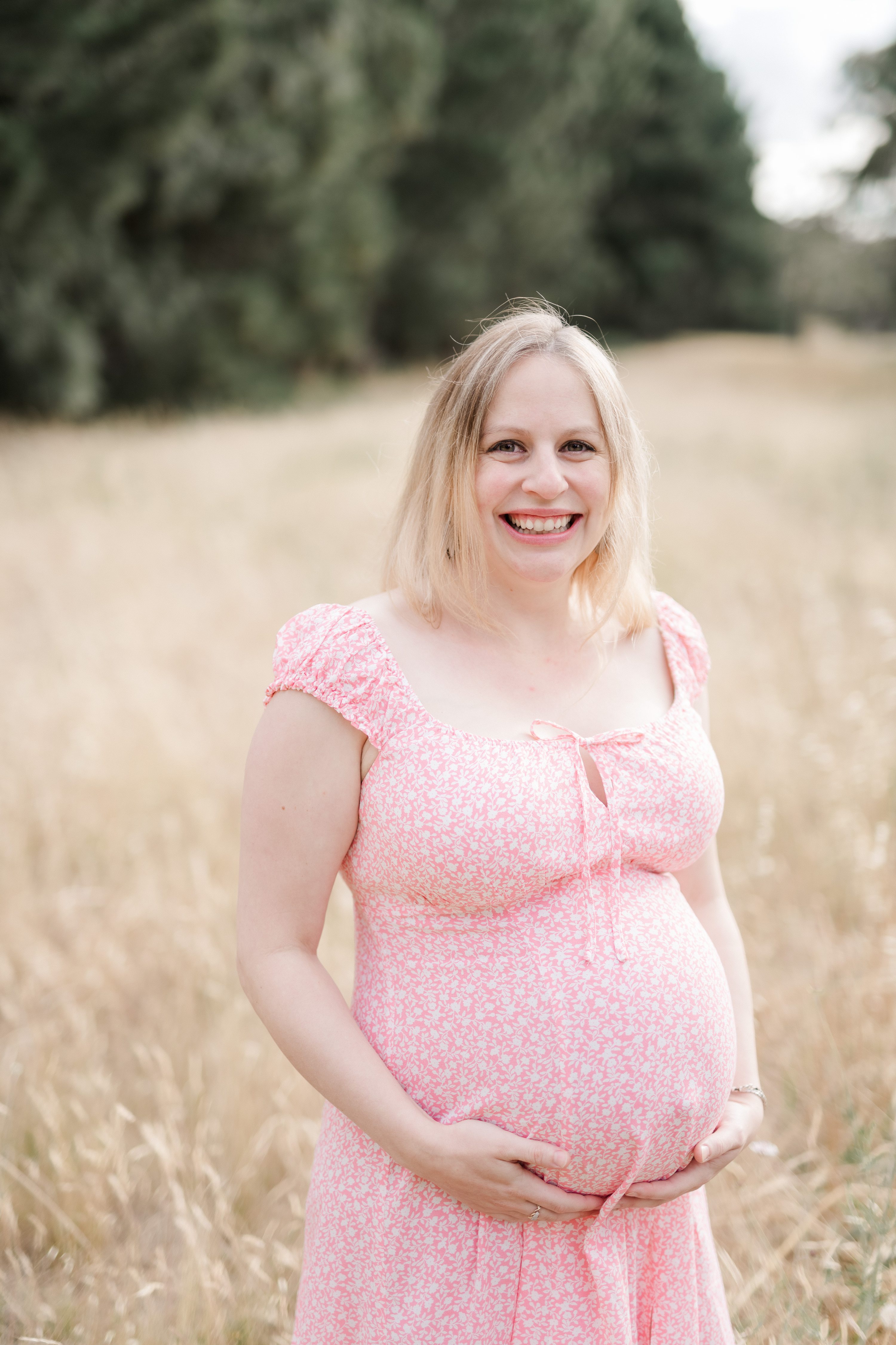 forest maternity session,amanda kate photography
