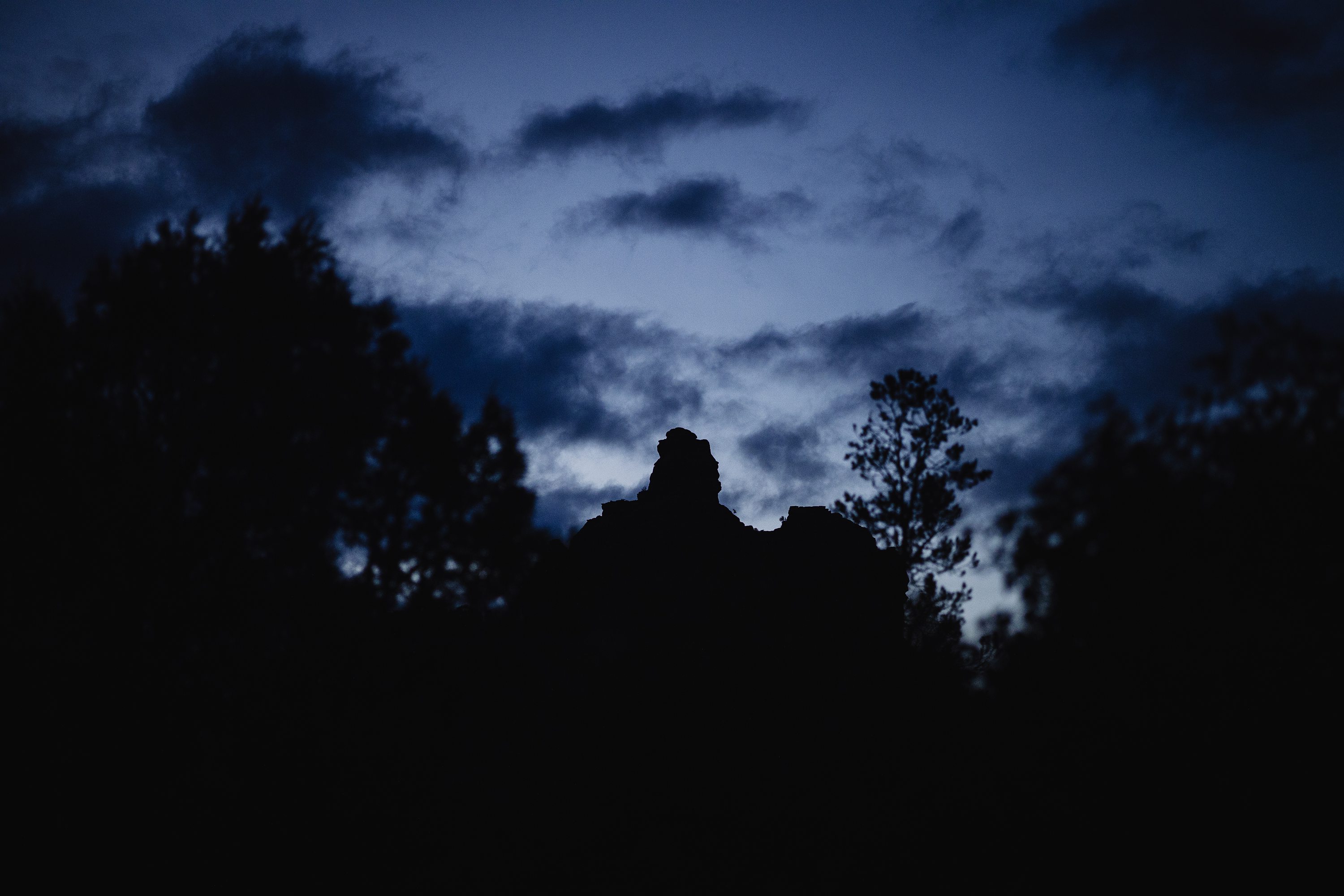 Sedona Sunrise Engagement Session,Sedona Red Rocks Engagement Photos