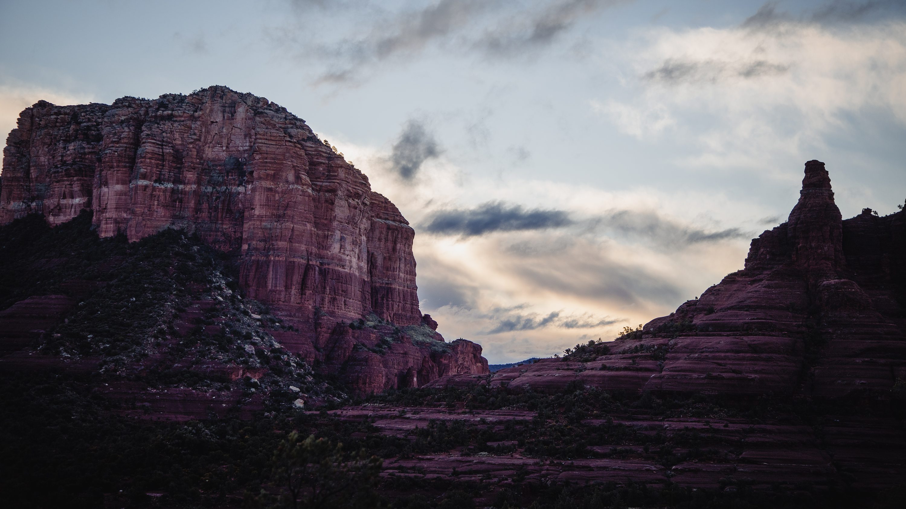 Snowy Sedona Red Rocks Engagement Photography,Sedona Sunrise Engagement Session