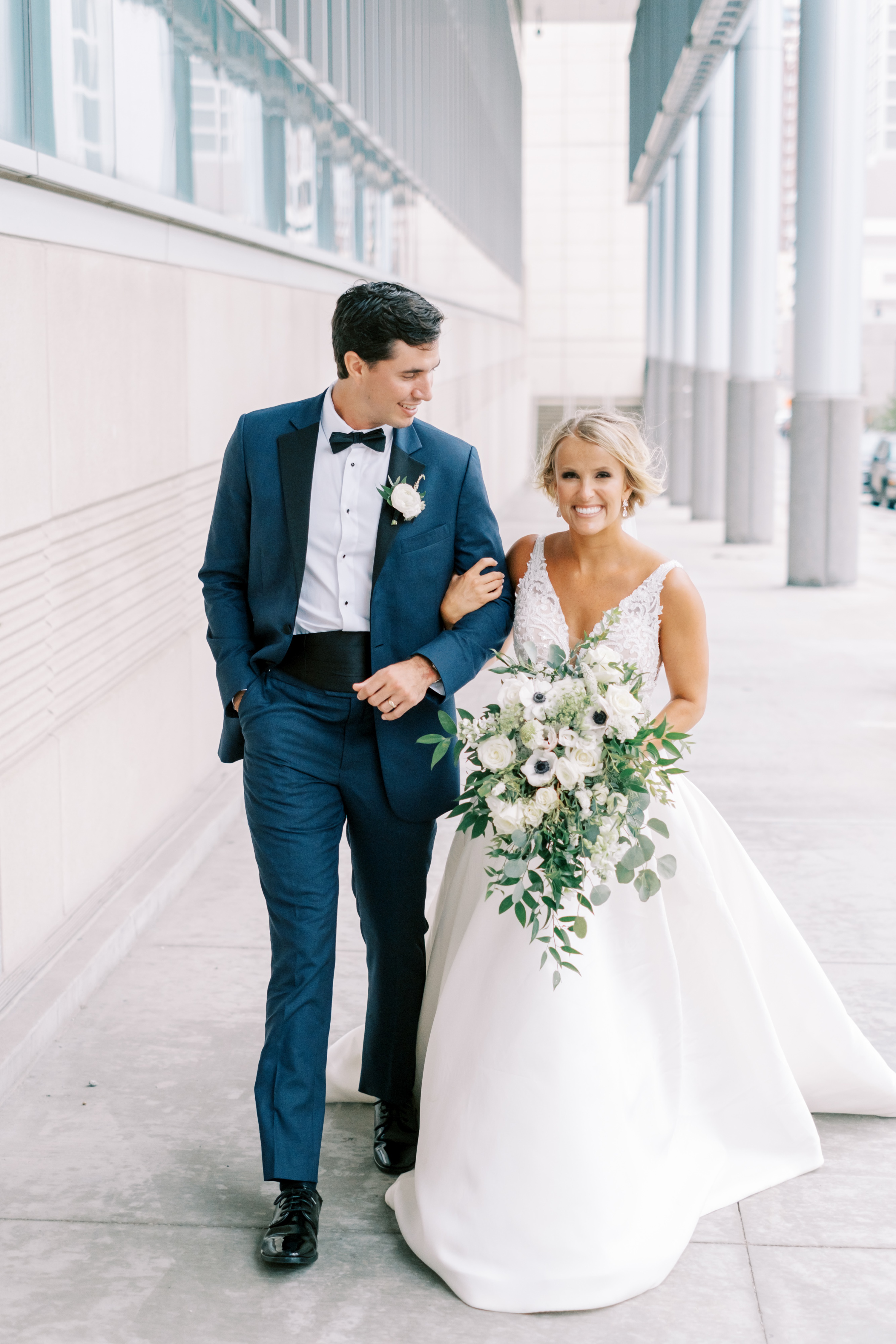 A Fun-filled Wedding at The Gallery - baileypianalto.com, image size:3000x4499