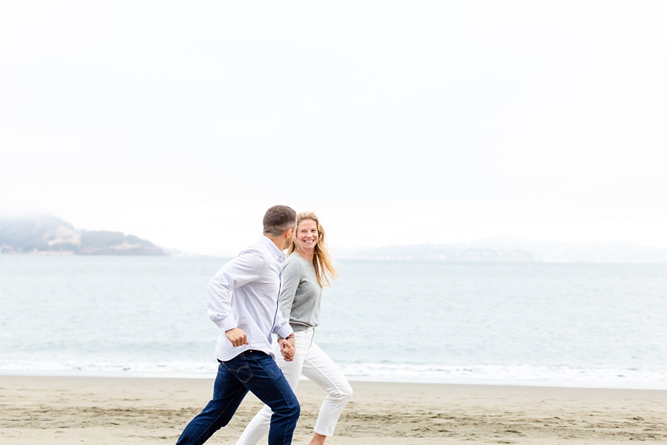 Niagara Beach Couple Photos | Molly + Nick - Chantal Davidson Photography