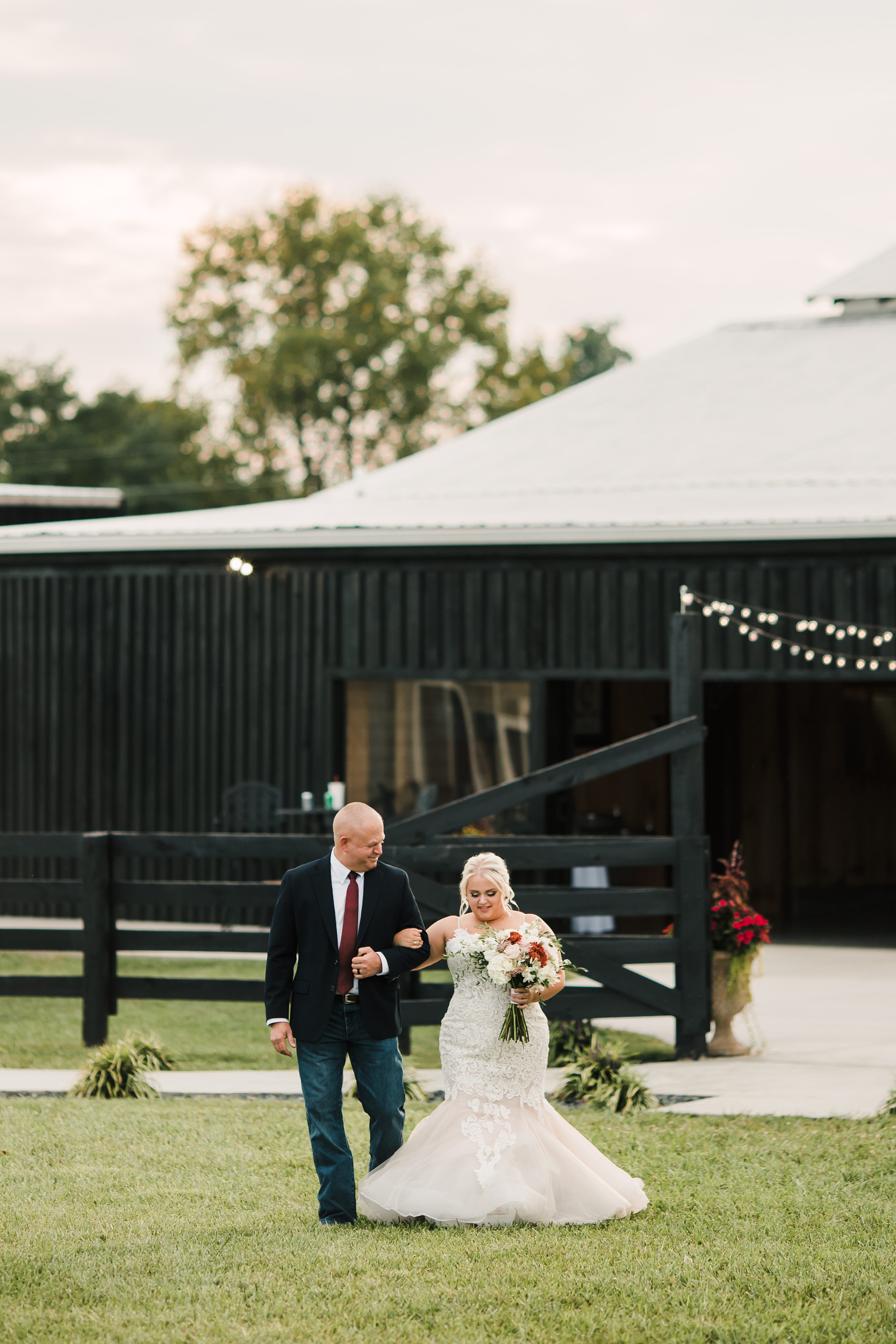 Kentucky Wedding,Suits-Us Farms,Kentucky Bride,Kentucky Photographer september wedding,Wilson Wedding