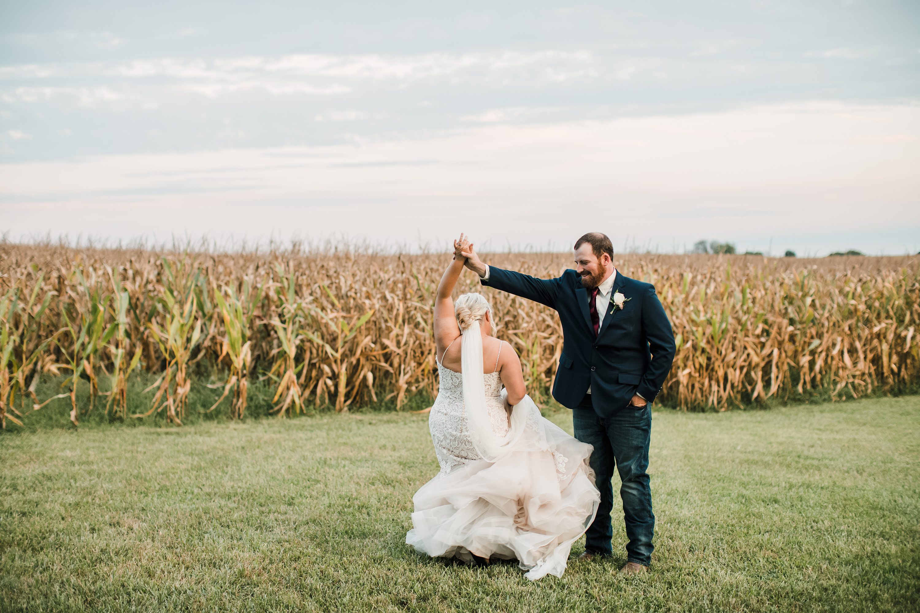 Kentucky Wedding,Suits-Us Farms,Kentucky Bride,Kentucky Photographer september wedding,wedding day