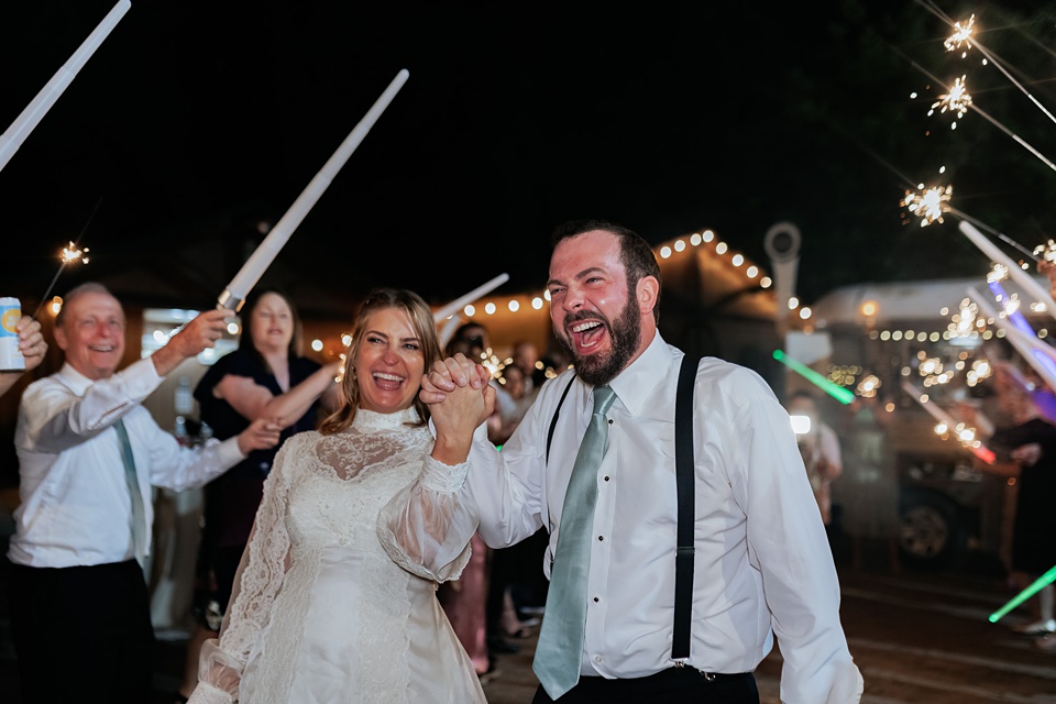  sparkler exit, wedding grand exit
