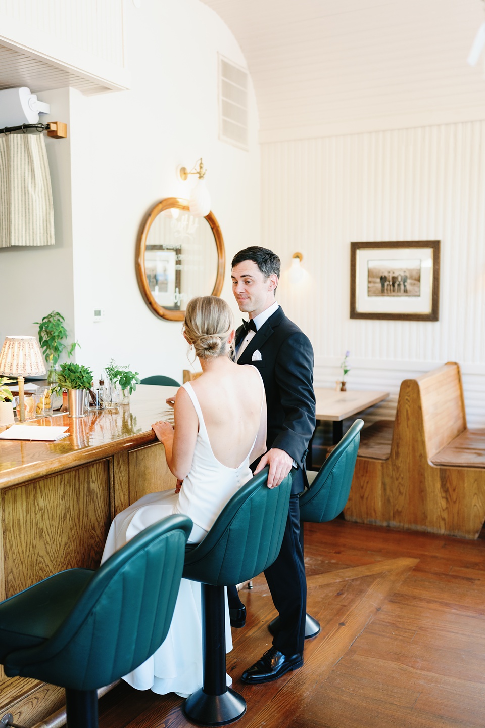 unique wedding venues in charleston,intimate wedding at the post house inn