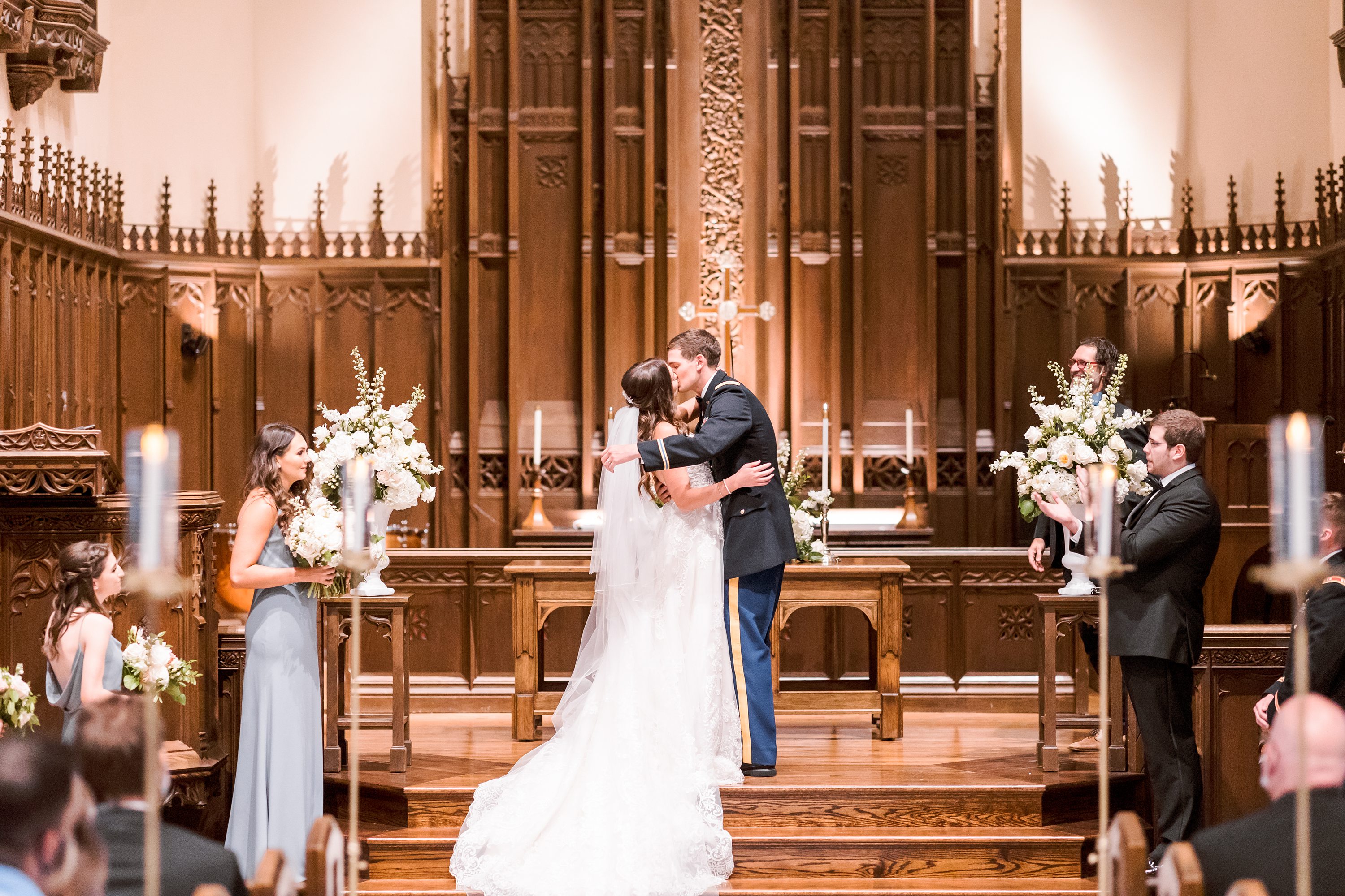 Hilton Ballpark Wedding Laney + Kyle Wedding {by Kate} Showit Blog