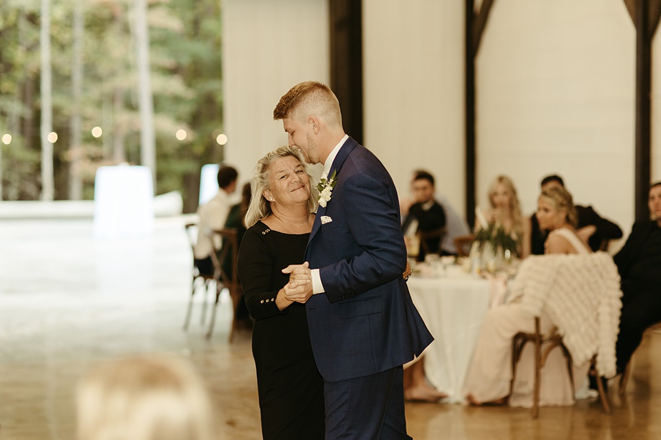 apison tennessee wedding