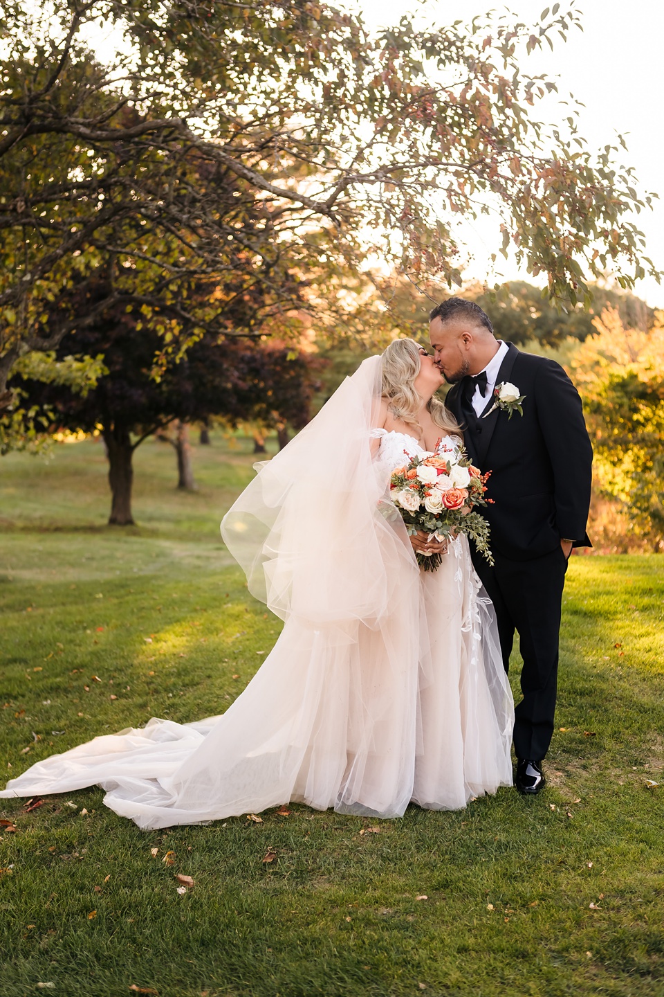 Bellevue Golf Club,Boston Luxury Wedding Photographer