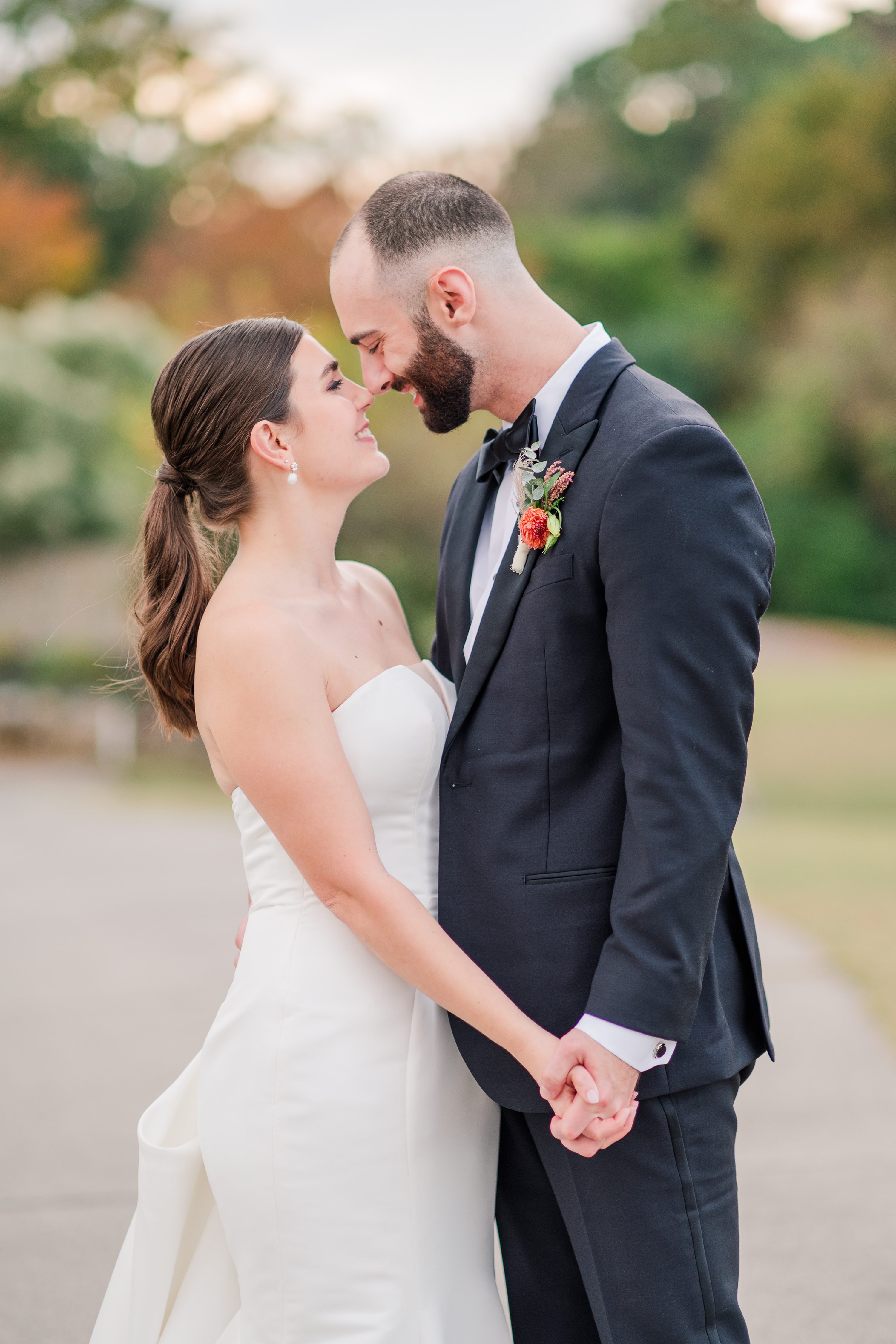 Willow Oaks Country Club,October golf course wedding