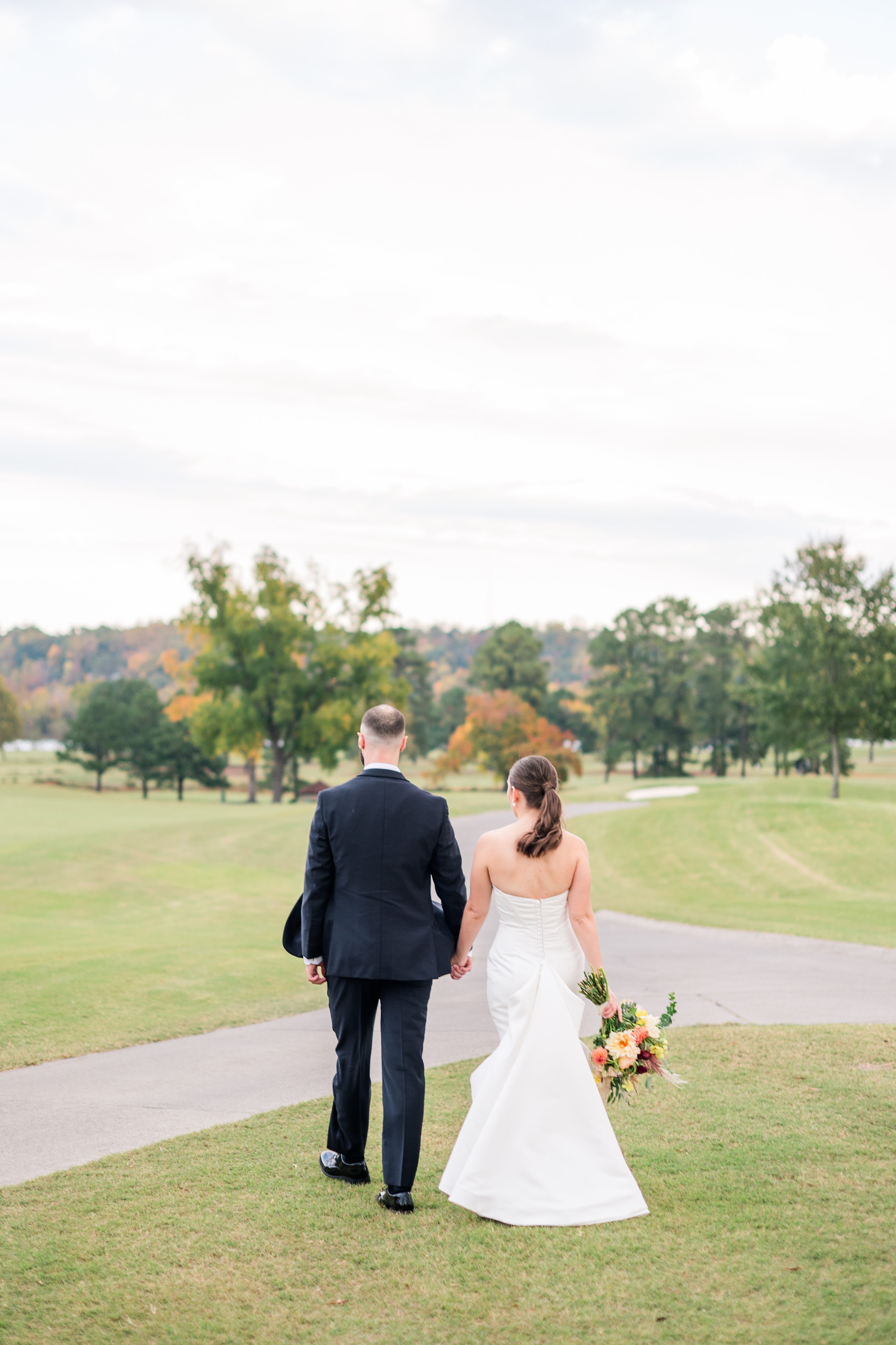 October golf course wedding